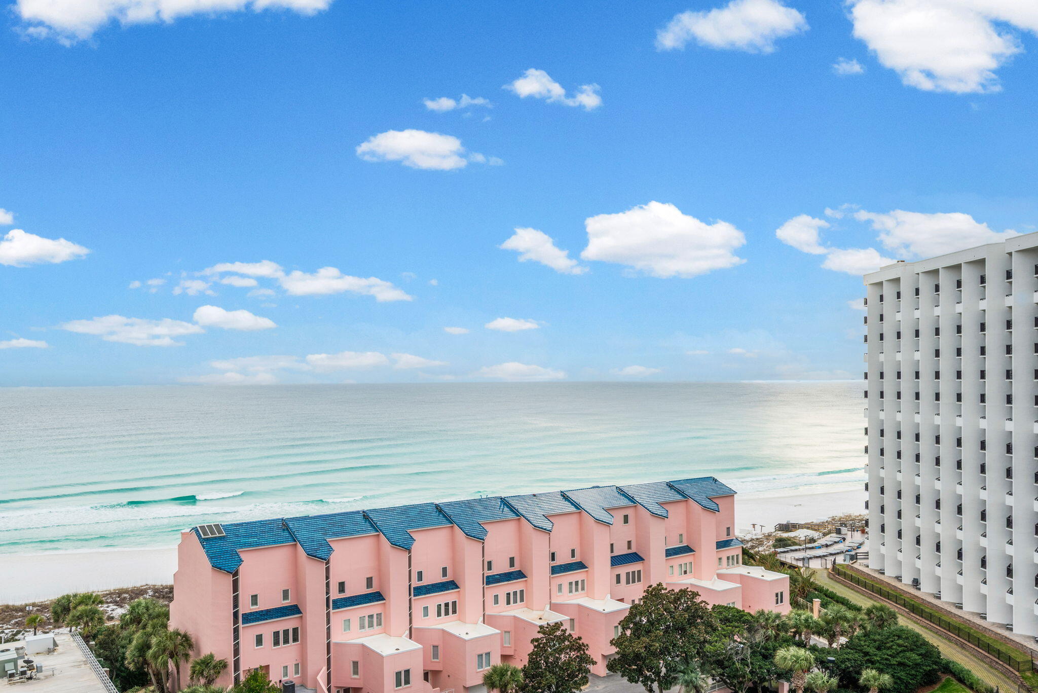 TIDES AT TOPS'L - Residential