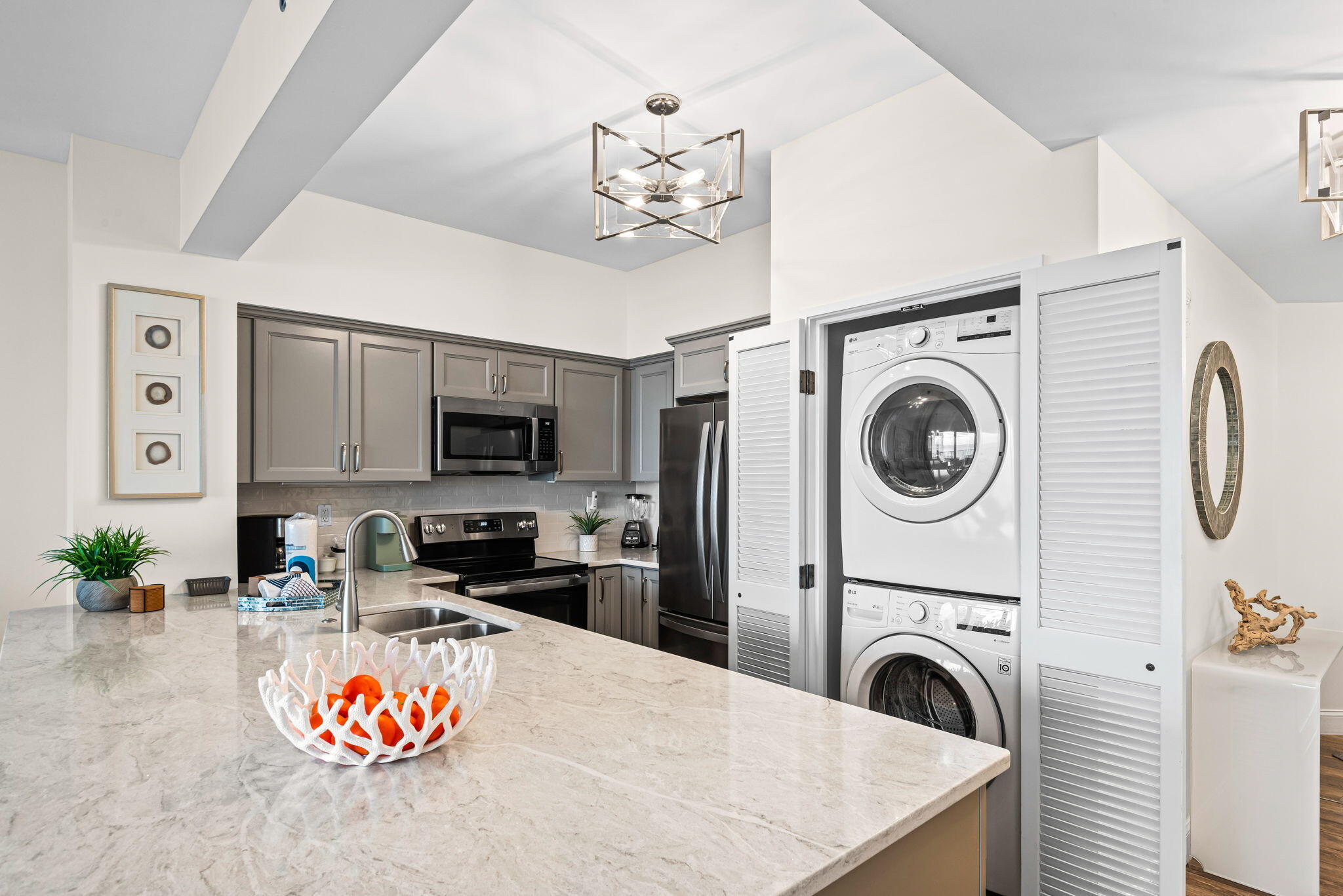 TIDES AT TOPS'L - Residential