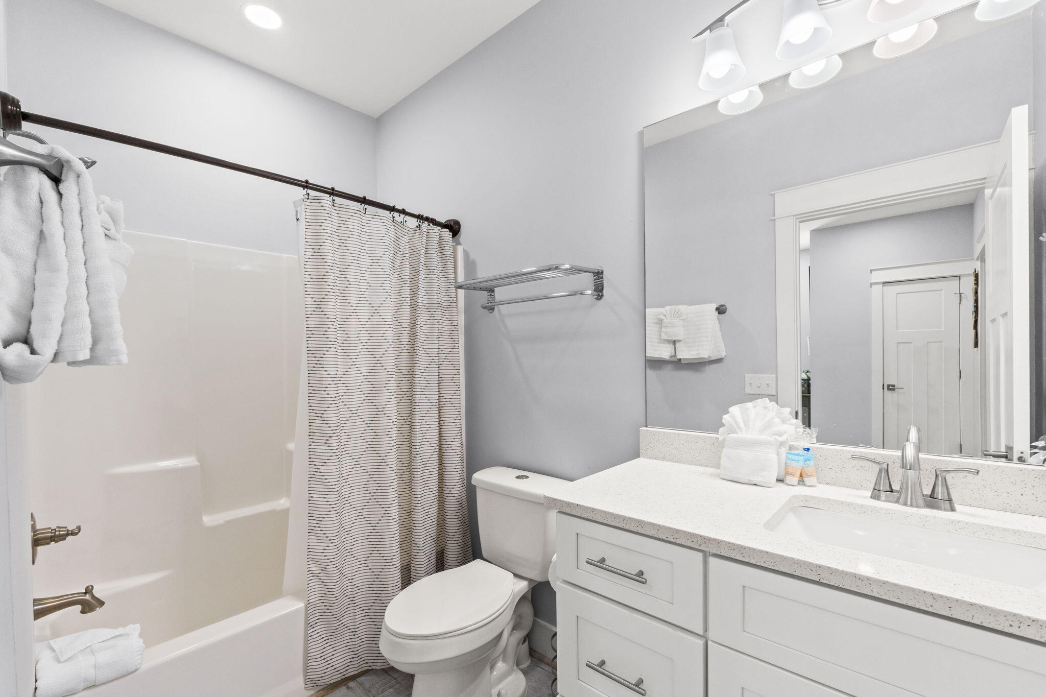 THE PINES - Residential