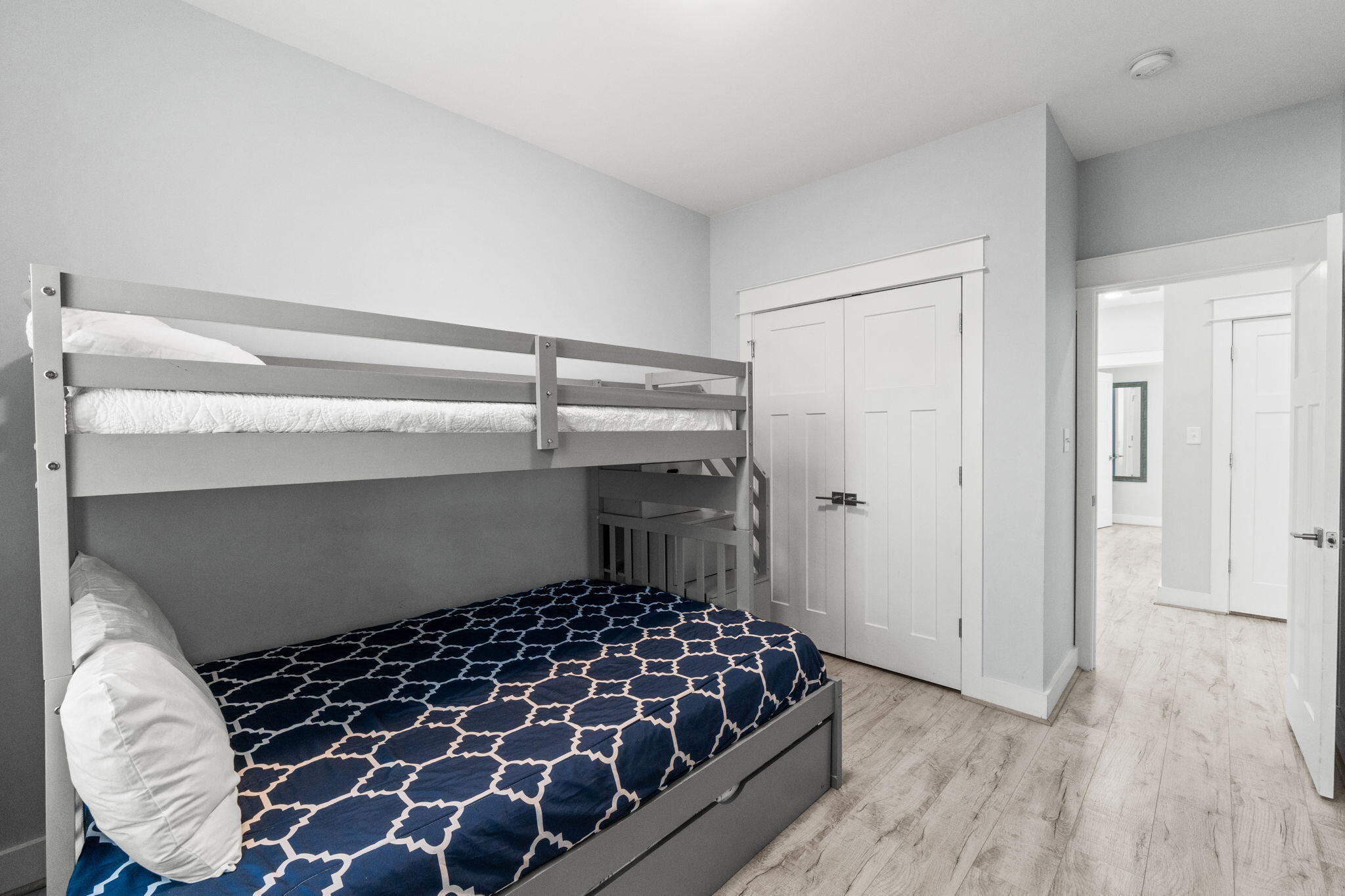 THE PINES - Residential