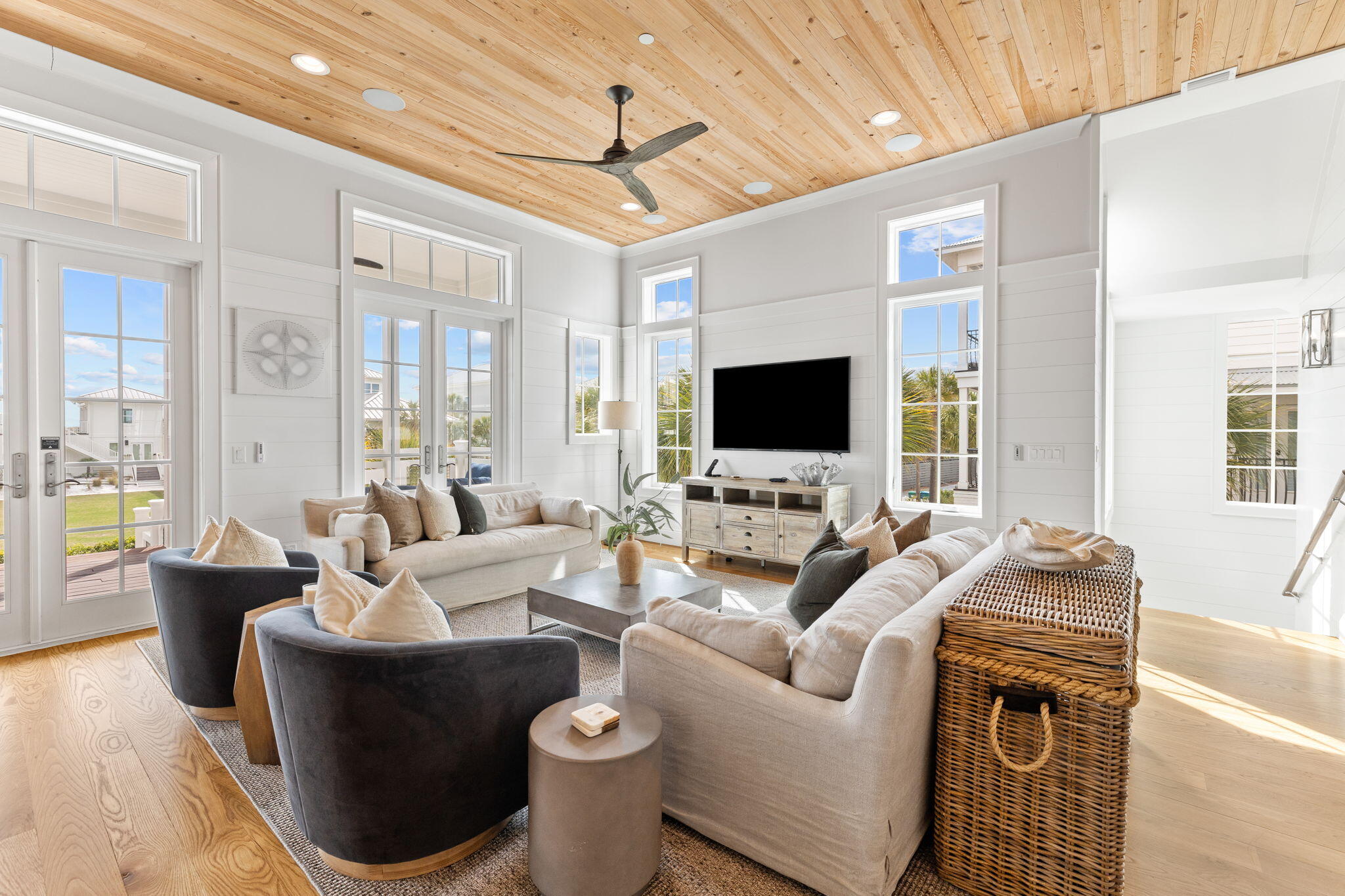 WALK OVER DUNES - Residential
