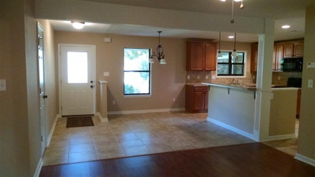 PINE MEADOWS ADD #2 LOT 3 BLK C - Residential