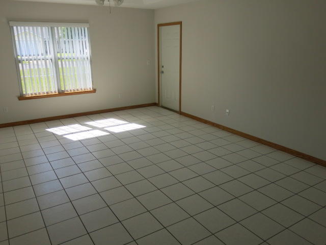 DIXIE MANOR T/H - Residential Lease