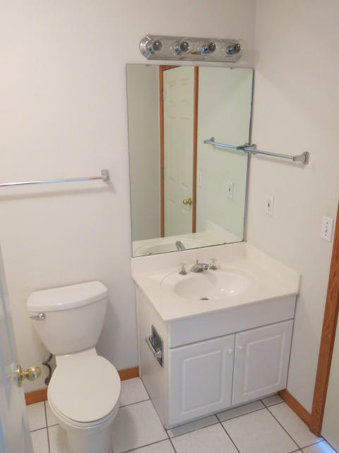 DIXIE MANOR T/H - Residential Lease