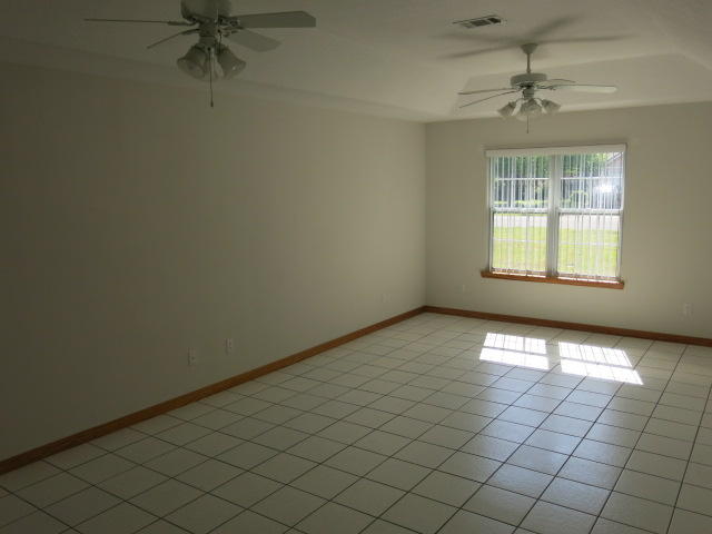 DIXIE MANOR T/H - Residential Lease