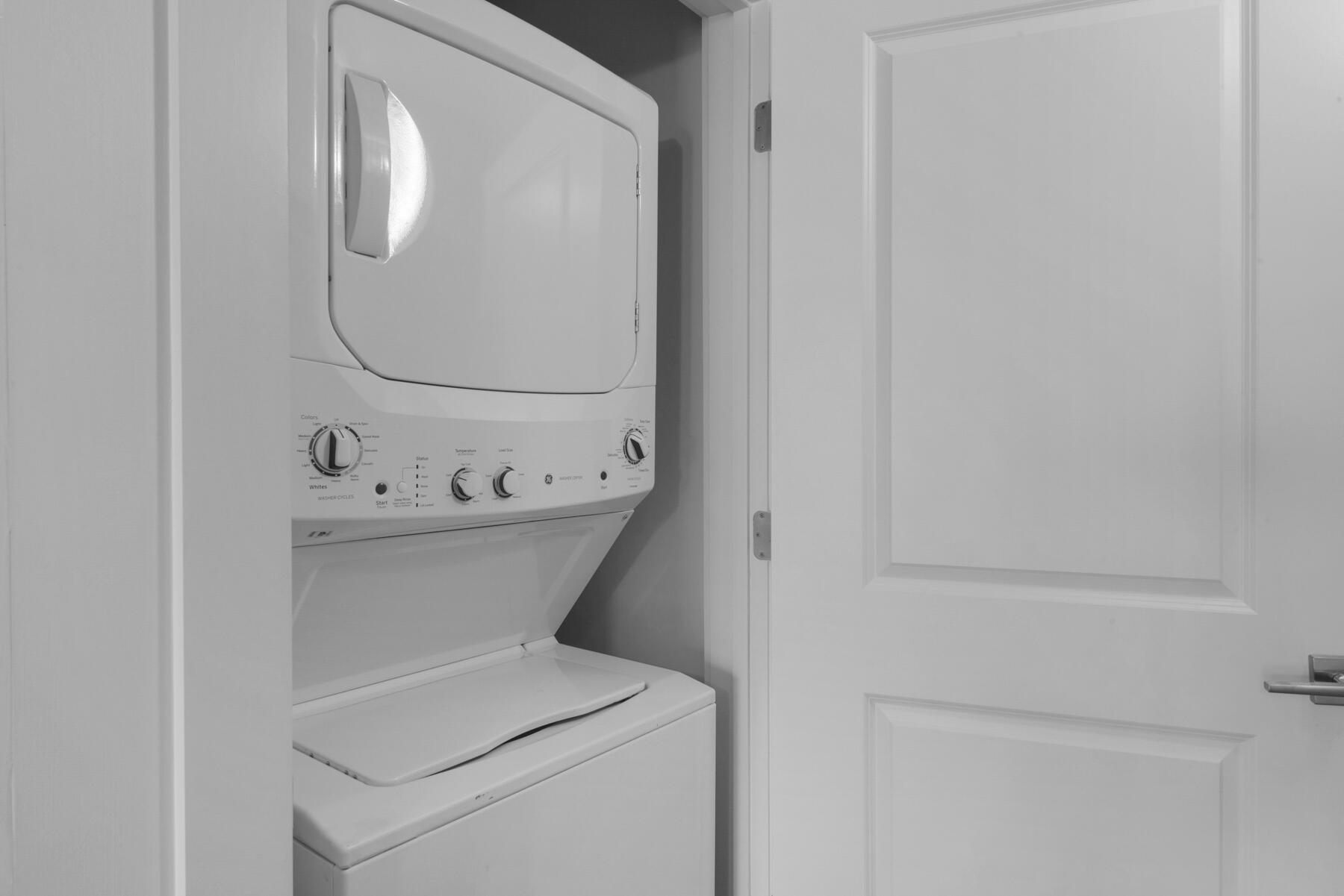 Calypso Towers III - Residential