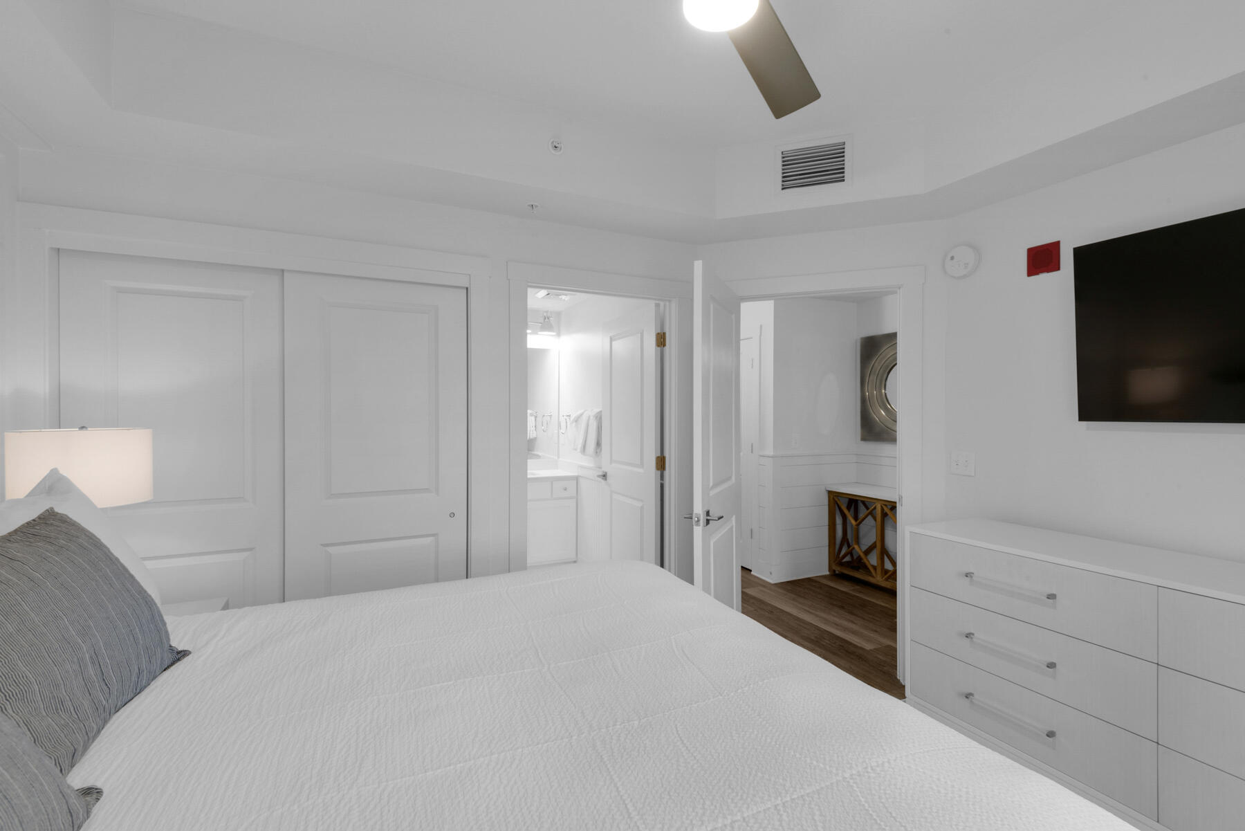 Calypso Towers III - Residential