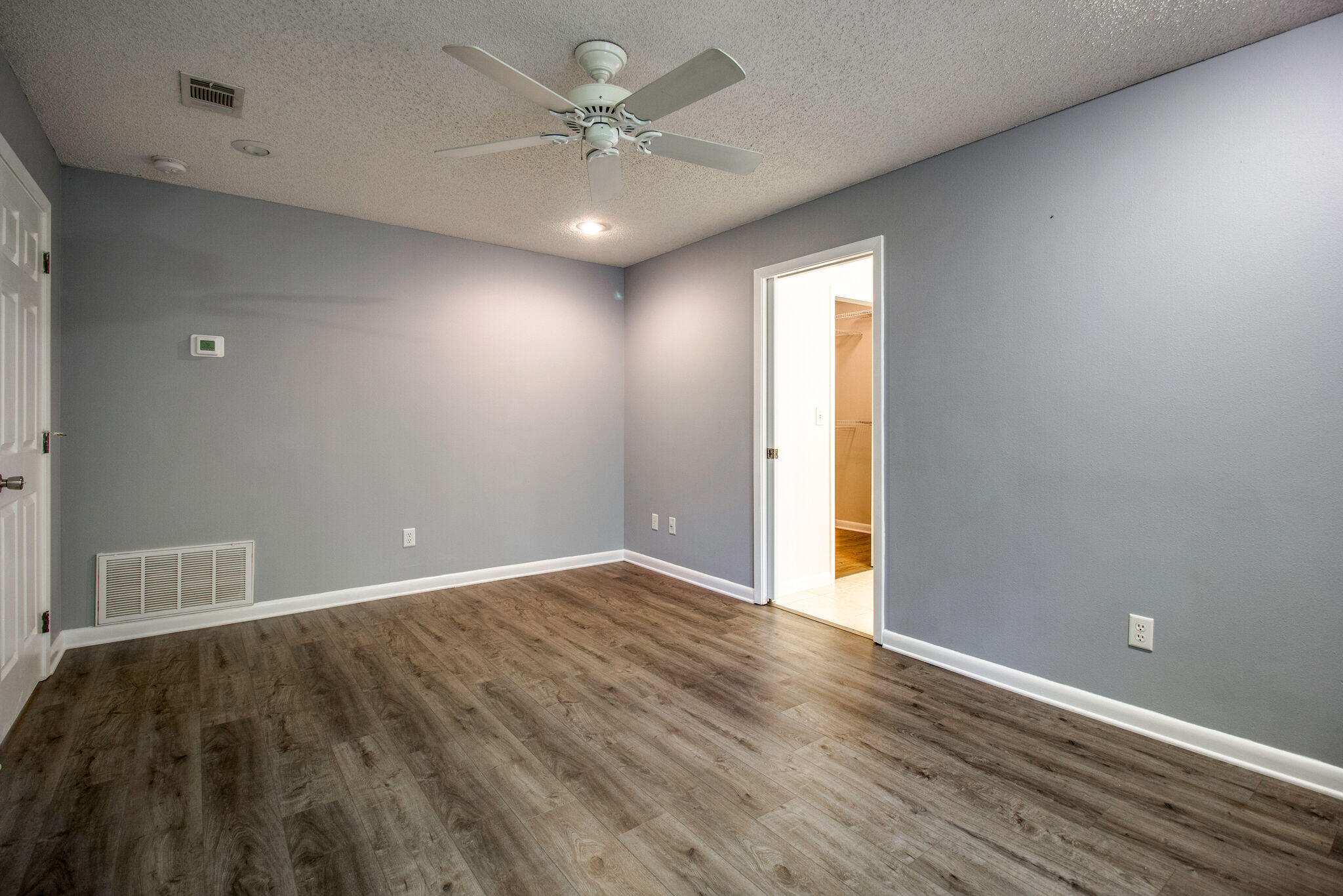 WHITE POINT AC - Residential Lease