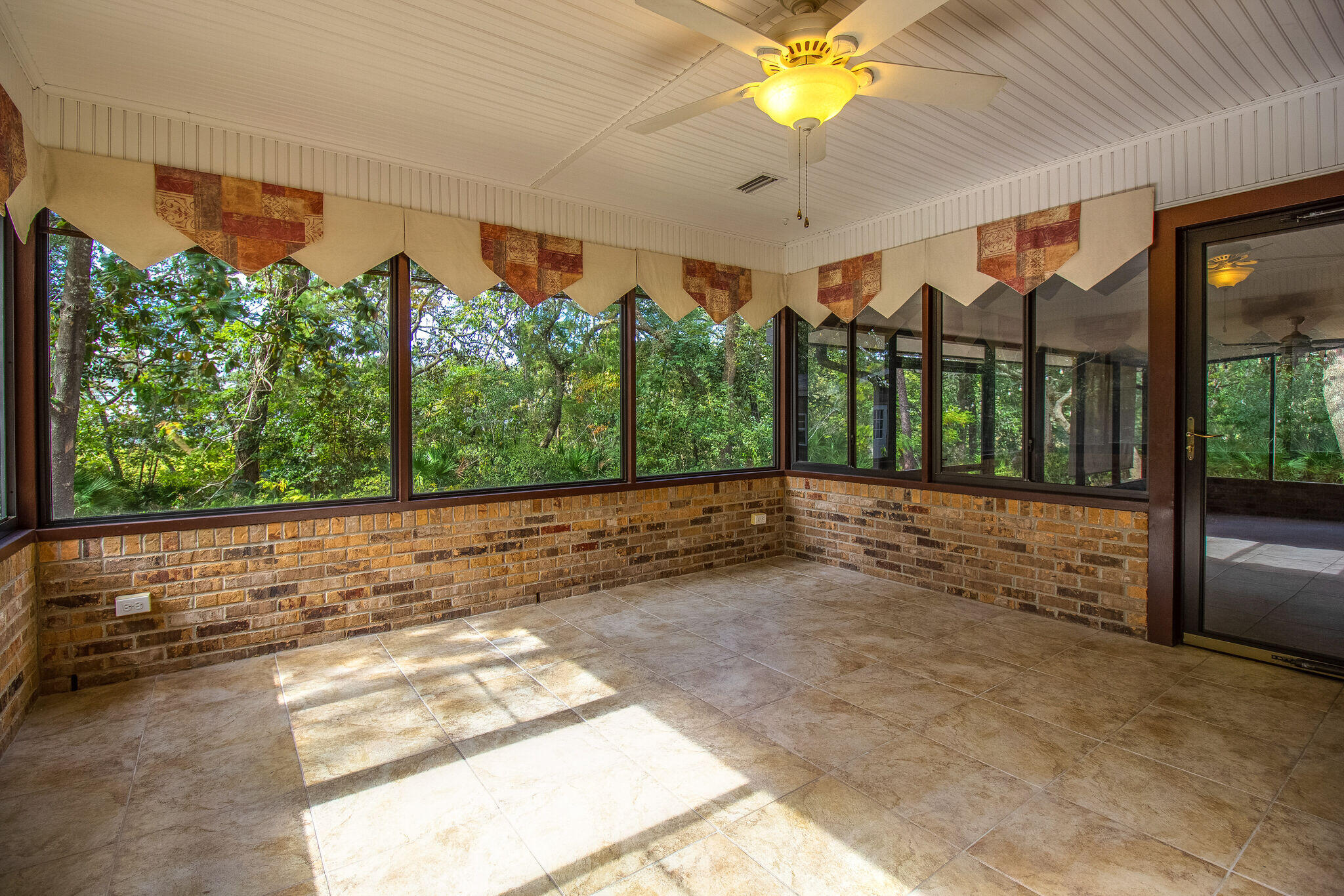 WHITE POINT AC - Residential Lease