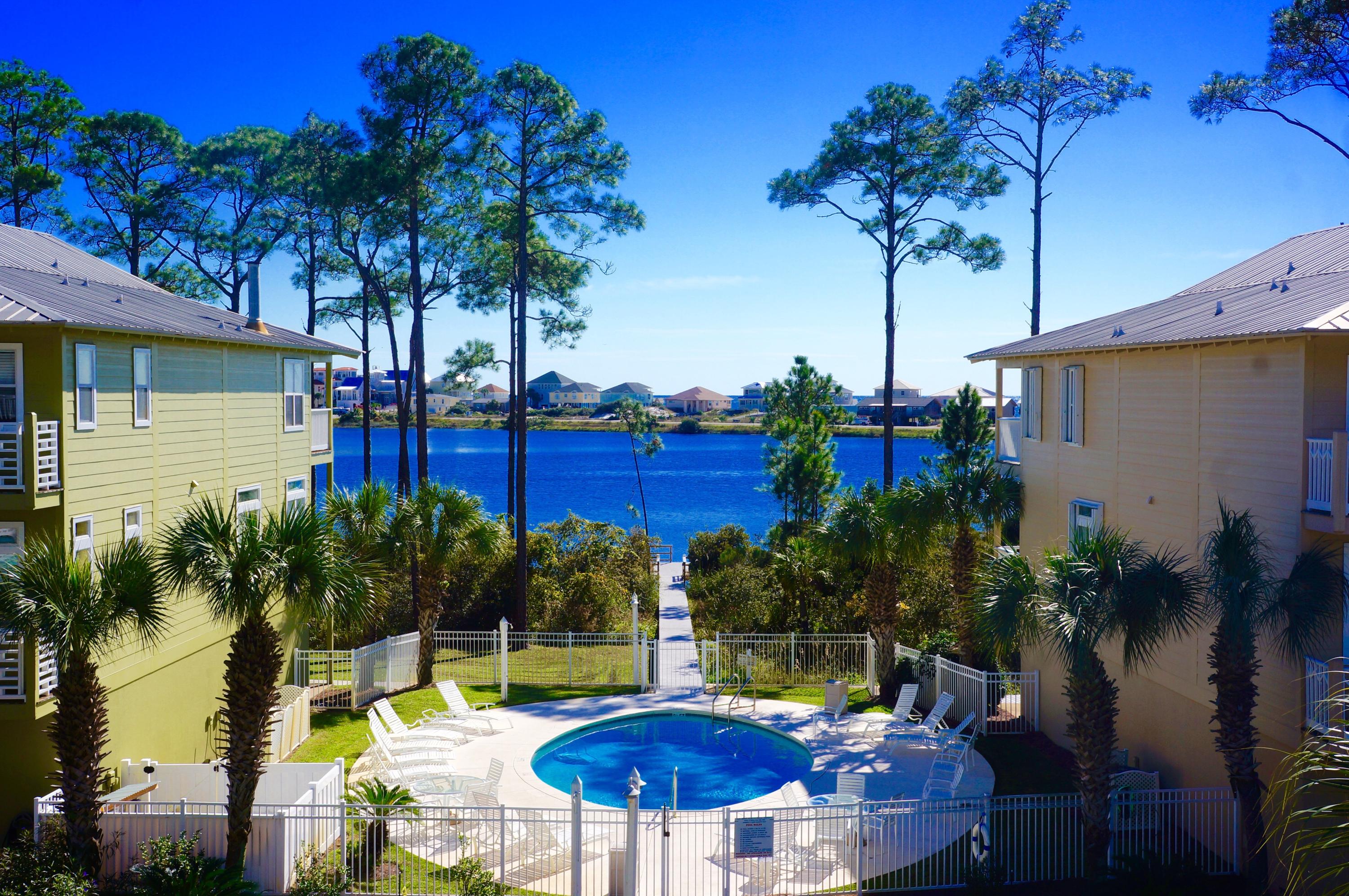 DUNE BREEZE VILLAS - Residential