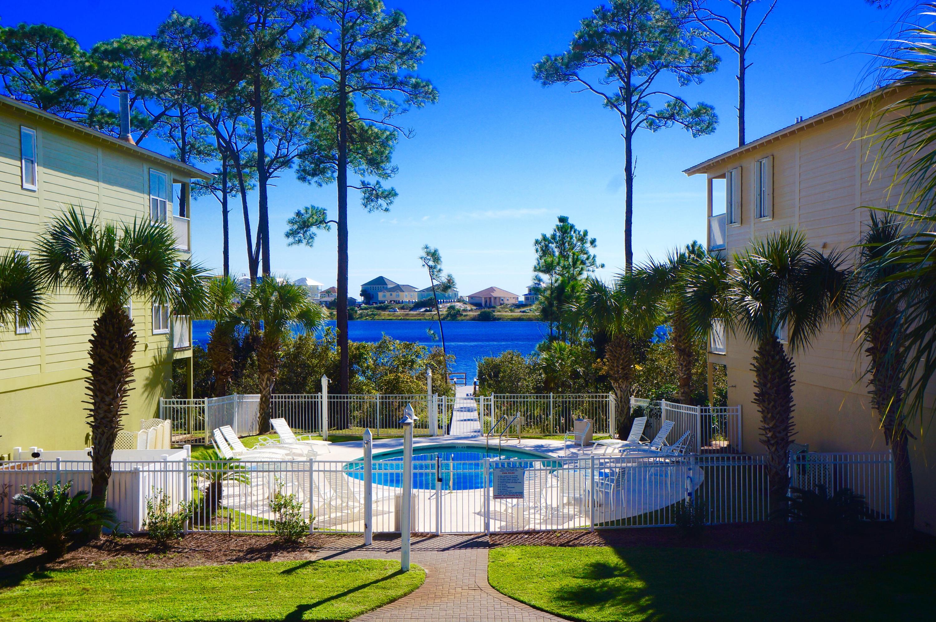 DUNE BREEZE VILLAS - Residential