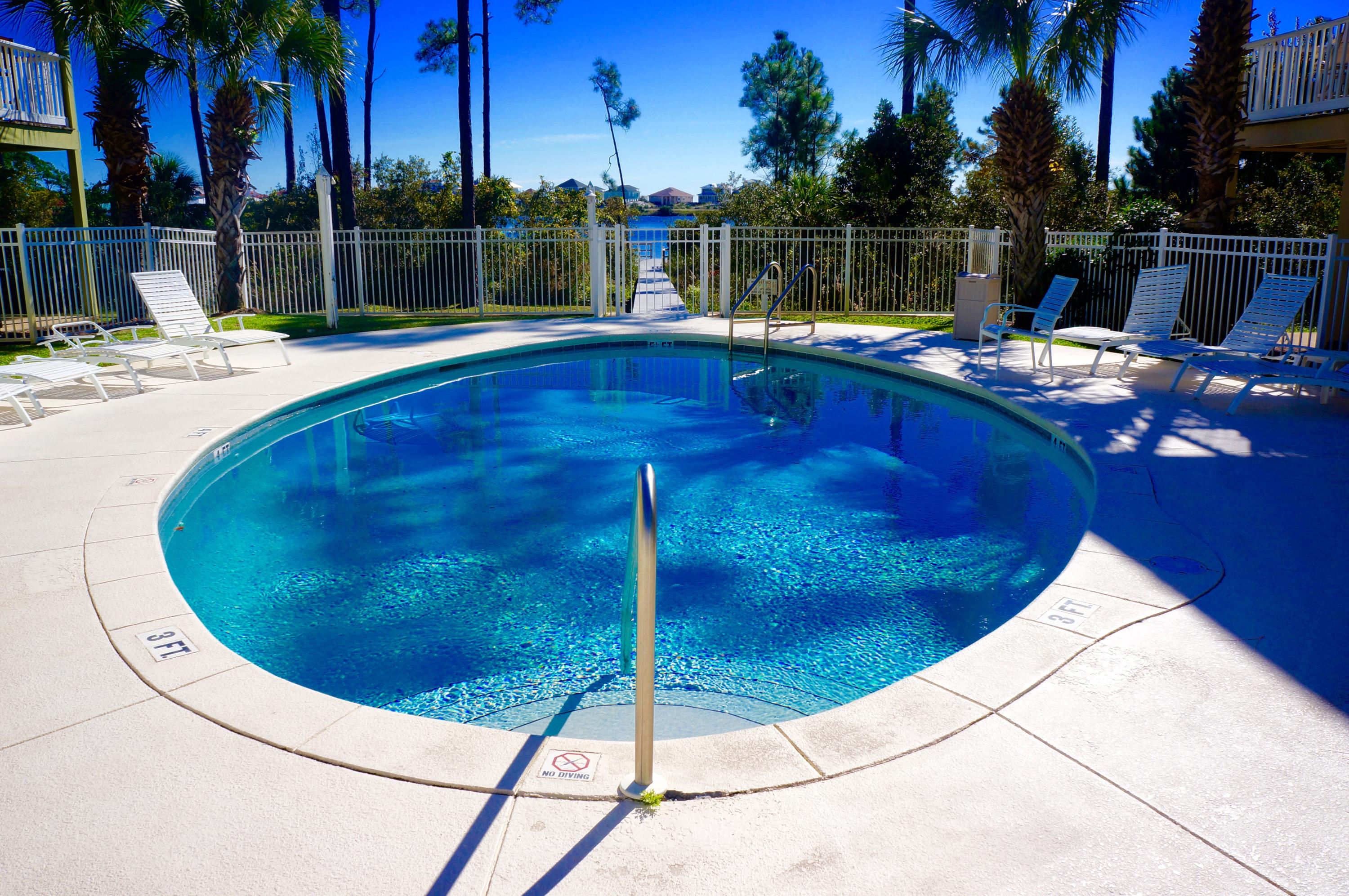 DUNE BREEZE VILLAS - Residential