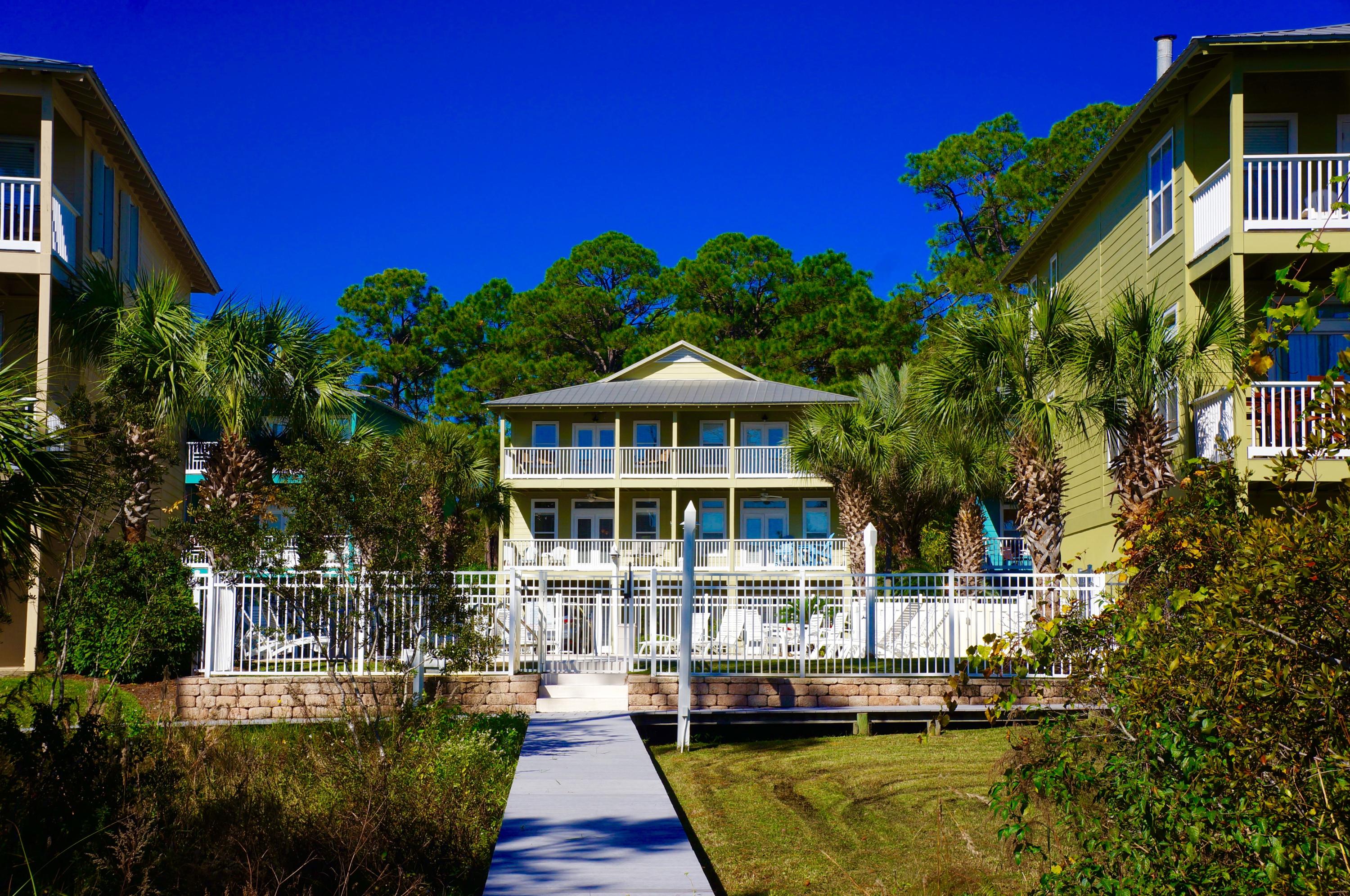 DUNE BREEZE VILLAS - Residential