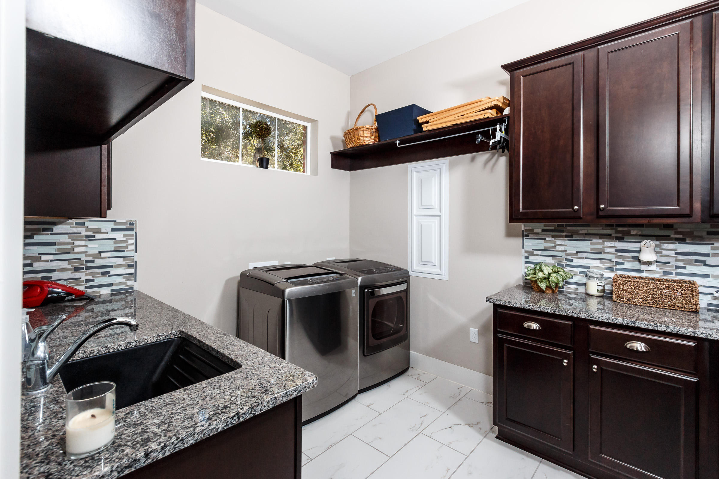 PARISH AT BLUEWATER POINT - Residential