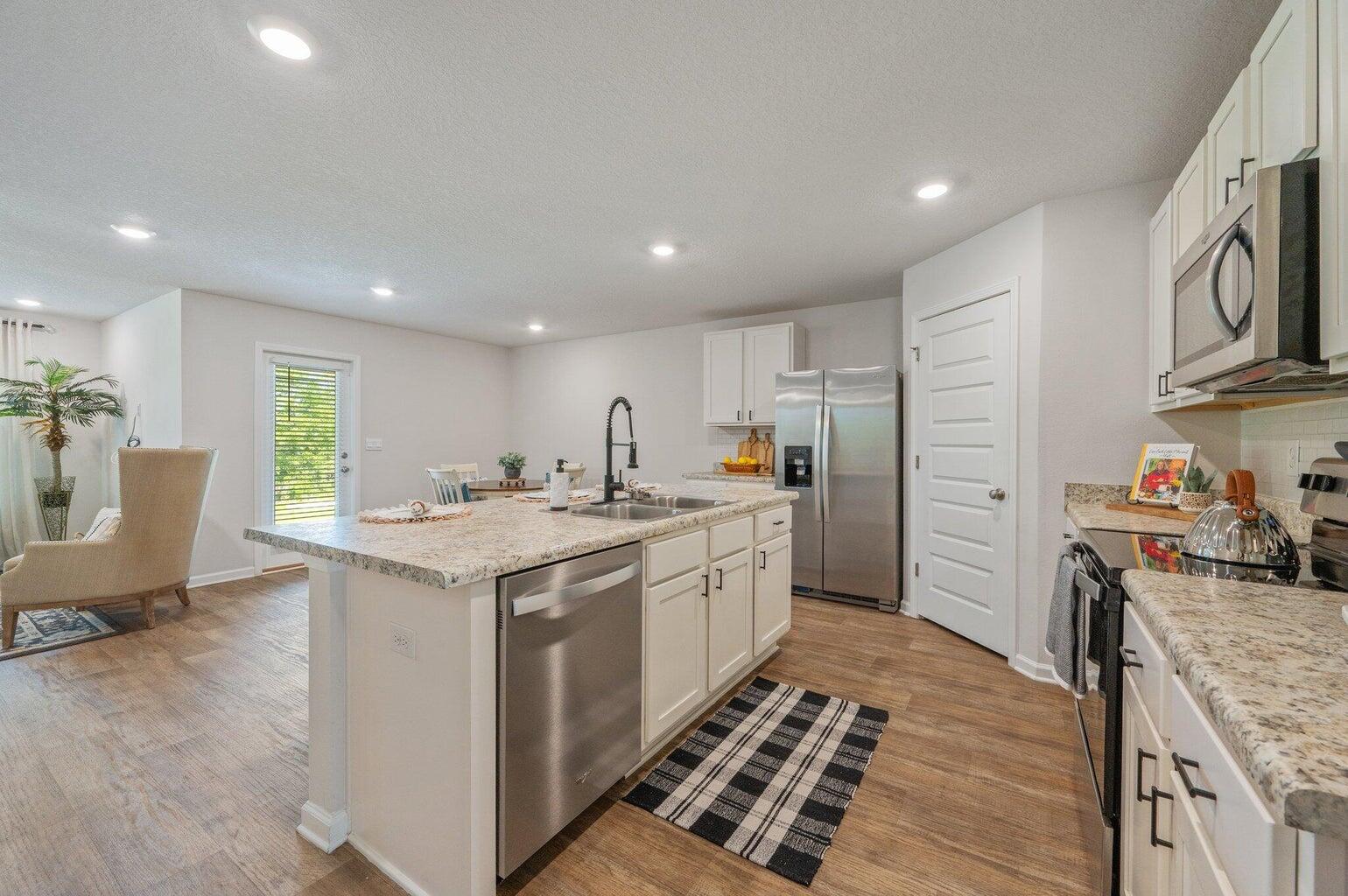 HERITAGE PLANTATION - Residential Lease