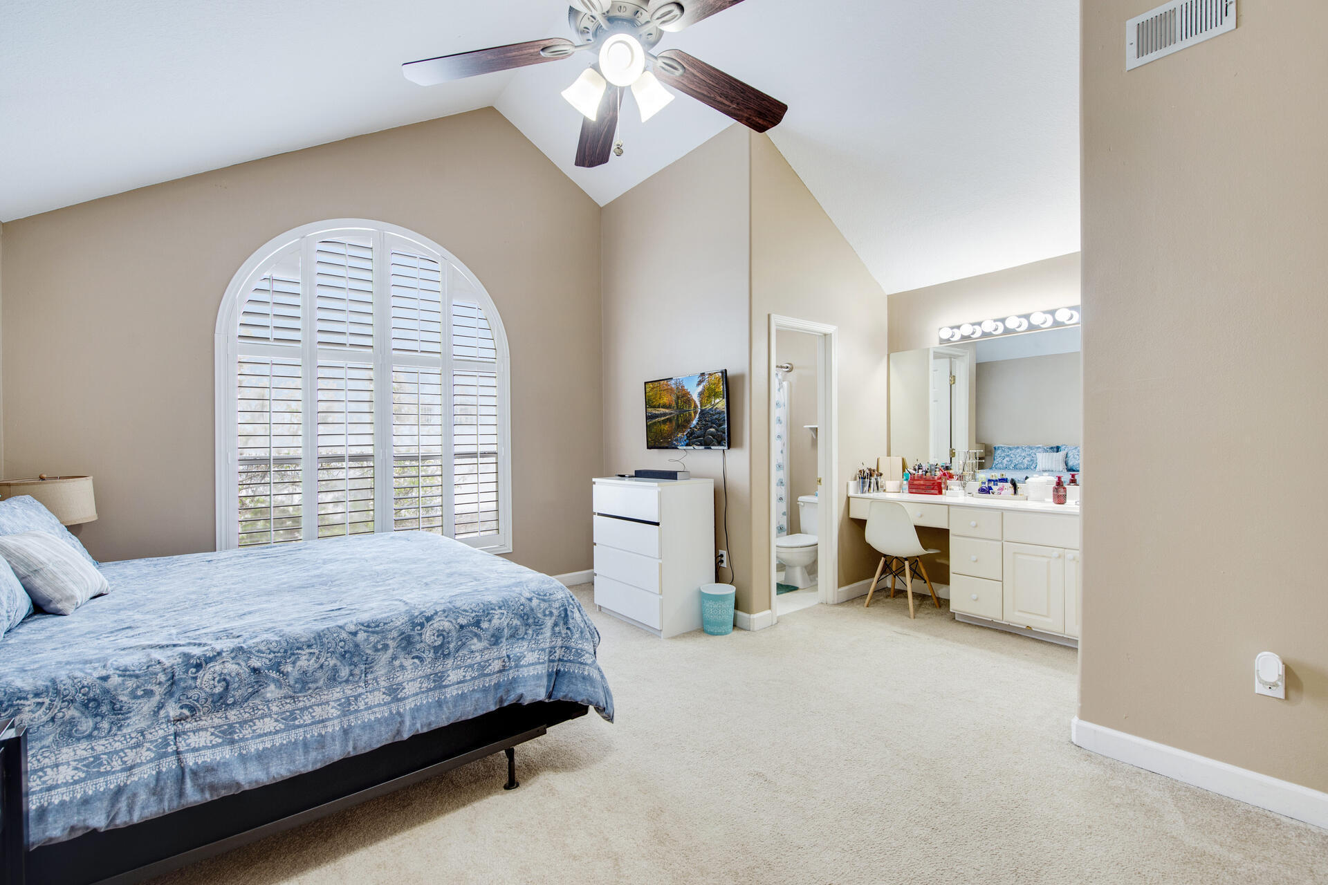 PELICAN PLACE T/H EAST - Residential