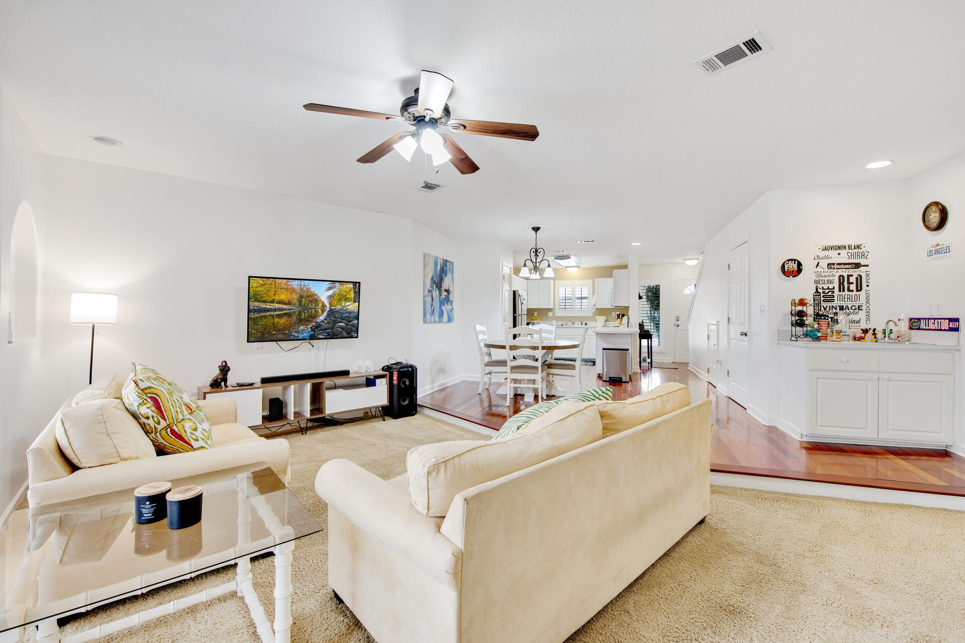 PELICAN PLACE T/H EAST - Residential