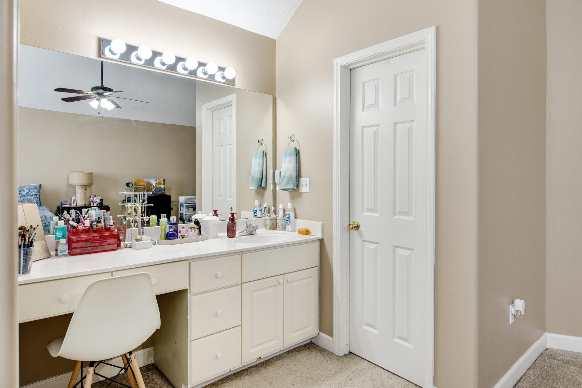 PELICAN PLACE T/H EAST - Residential