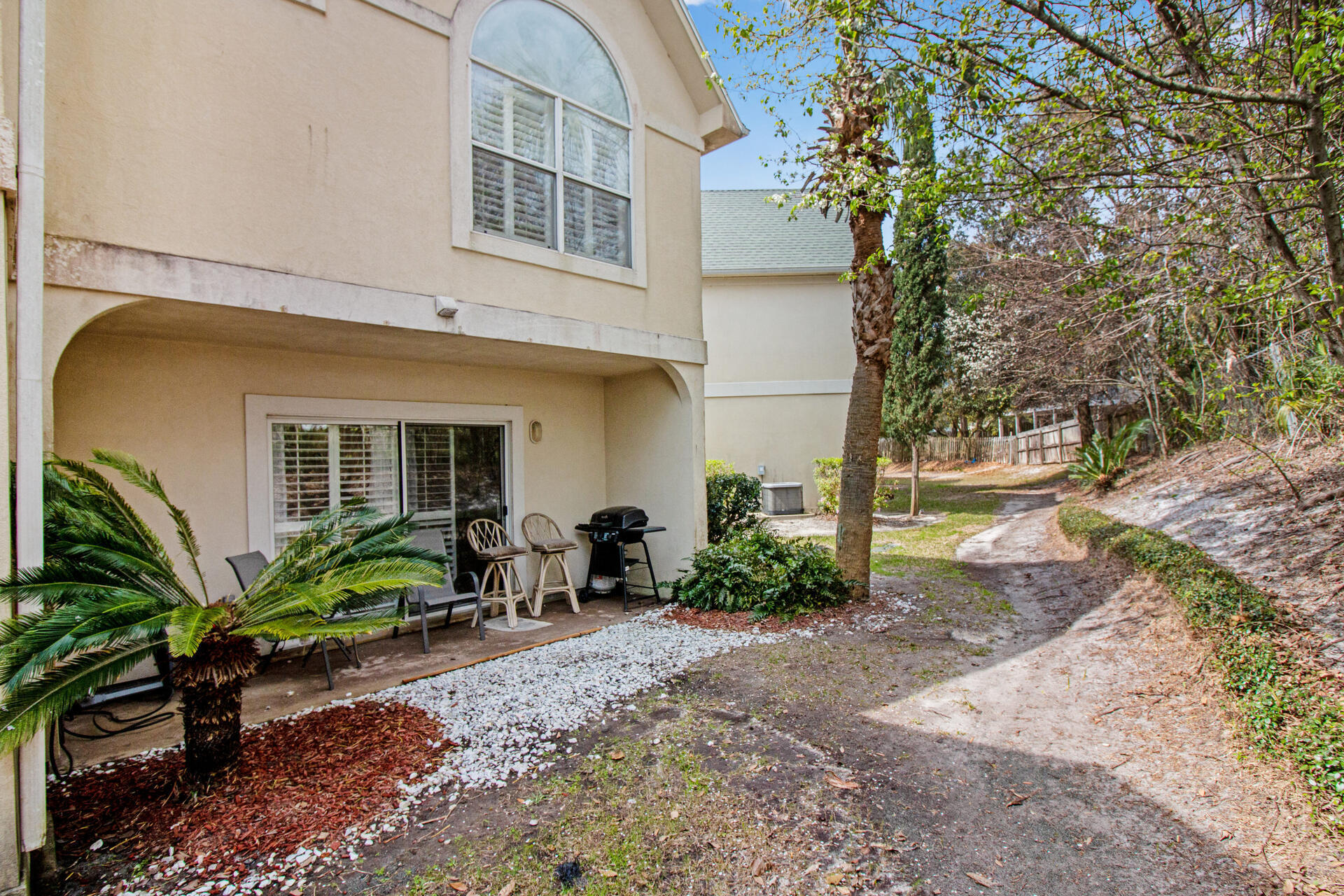 PELICAN PLACE T/H EAST - Residential