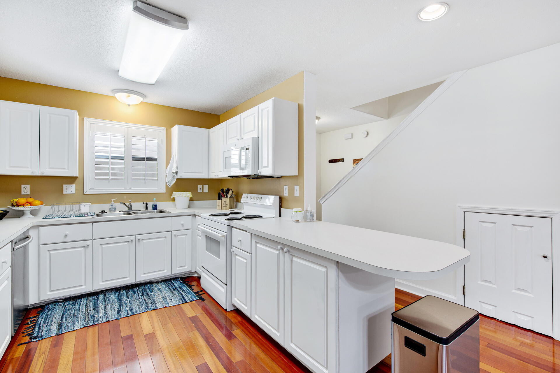 PELICAN PLACE T/H EAST - Residential