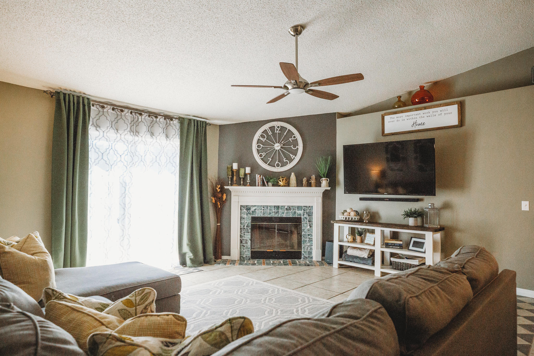 COUNTRY BREEZE ESTATES - Residential