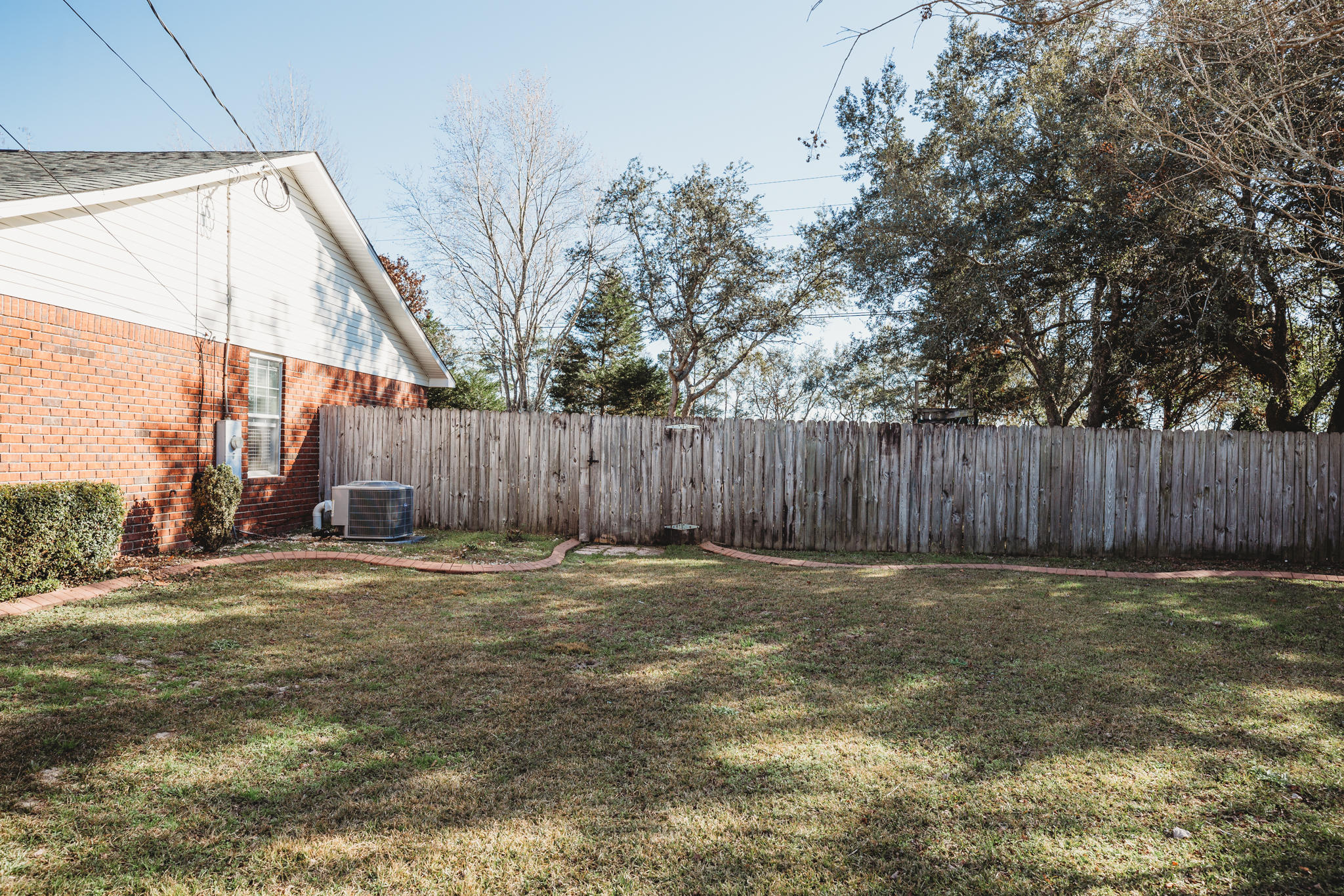 COUNTRY BREEZE ESTATES - Residential