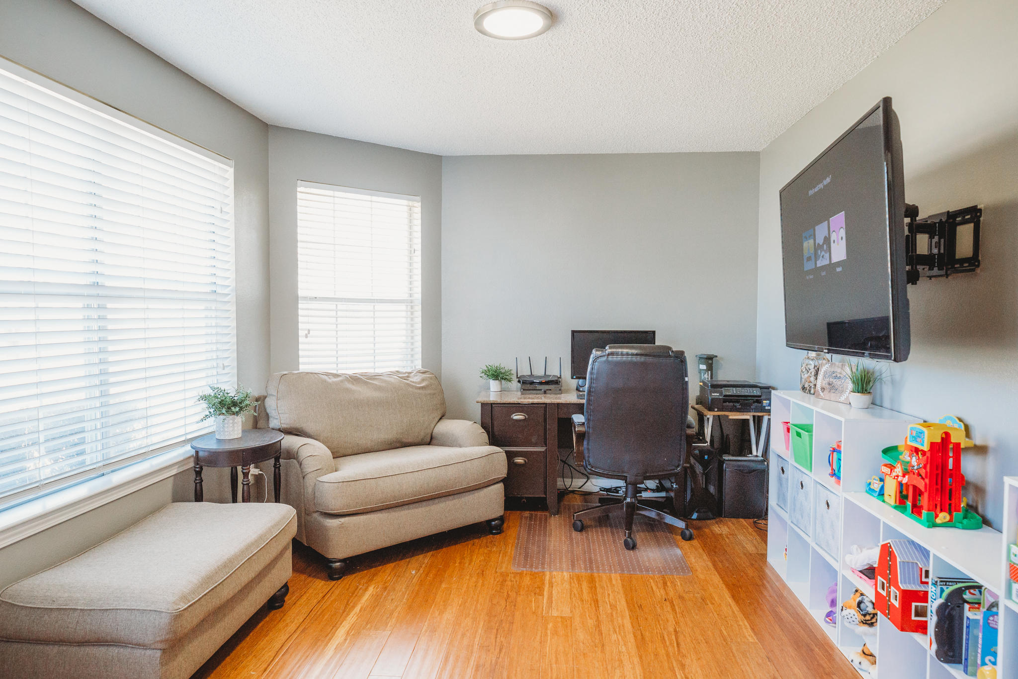 COUNTRY BREEZE ESTATES - Residential