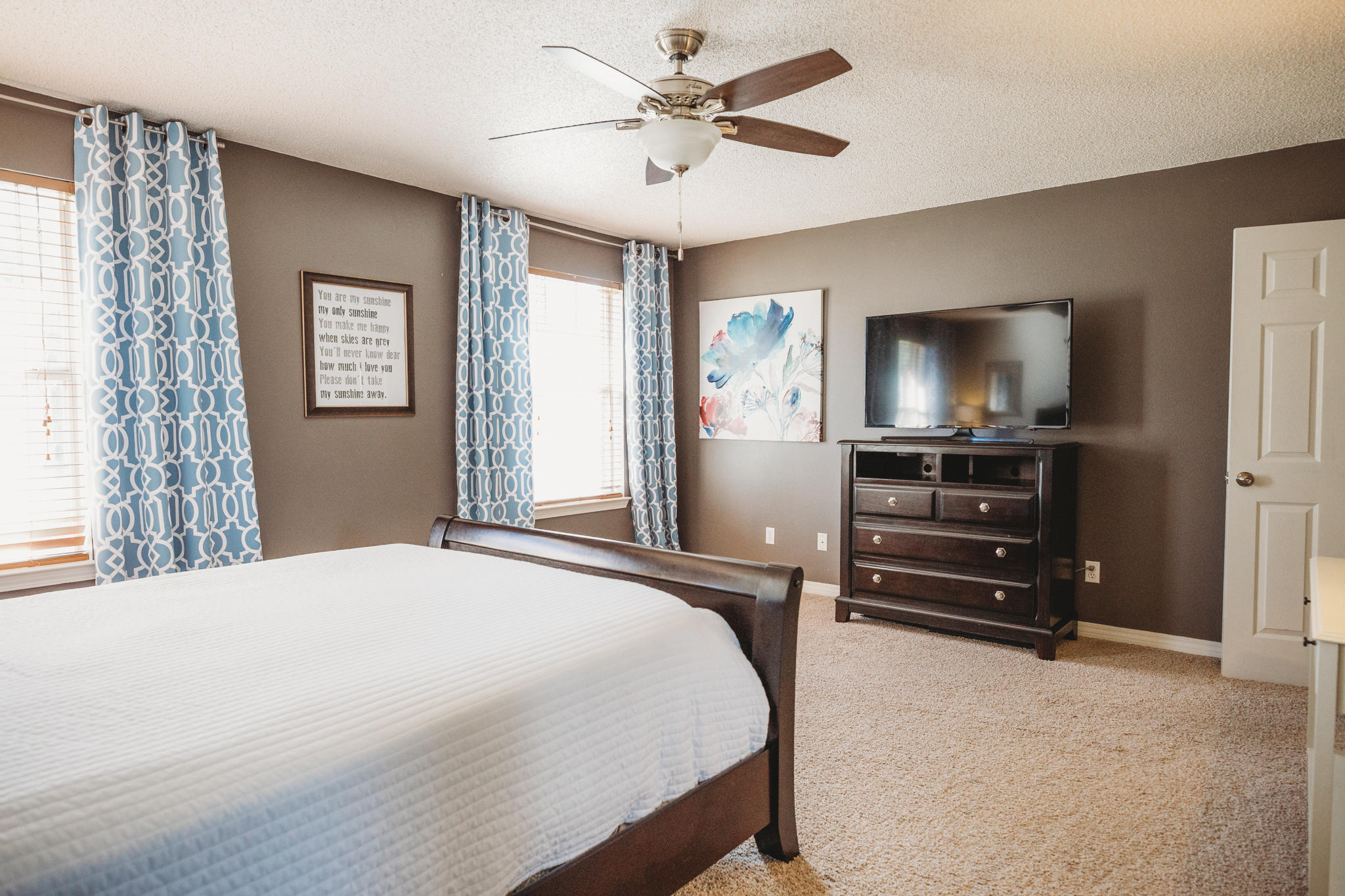 COUNTRY BREEZE ESTATES - Residential