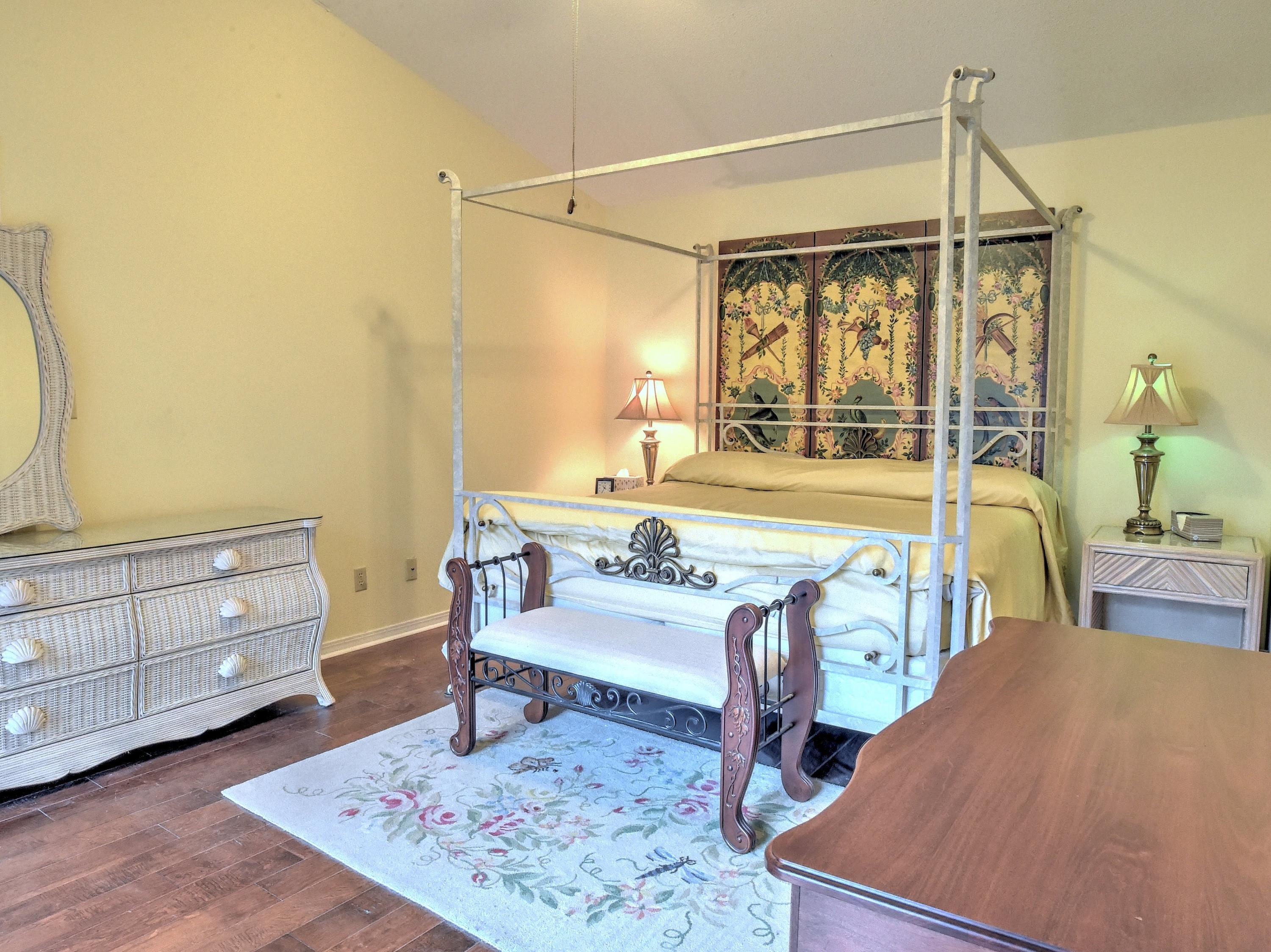 ST ANDREWS DRIVE AT SANDESTIN - Residential