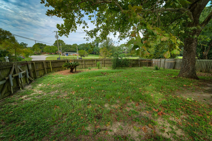 NO RECORDED SUBDIVISION - Residential