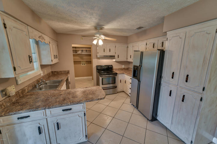 NO RECORDED SUBDIVISION - Residential