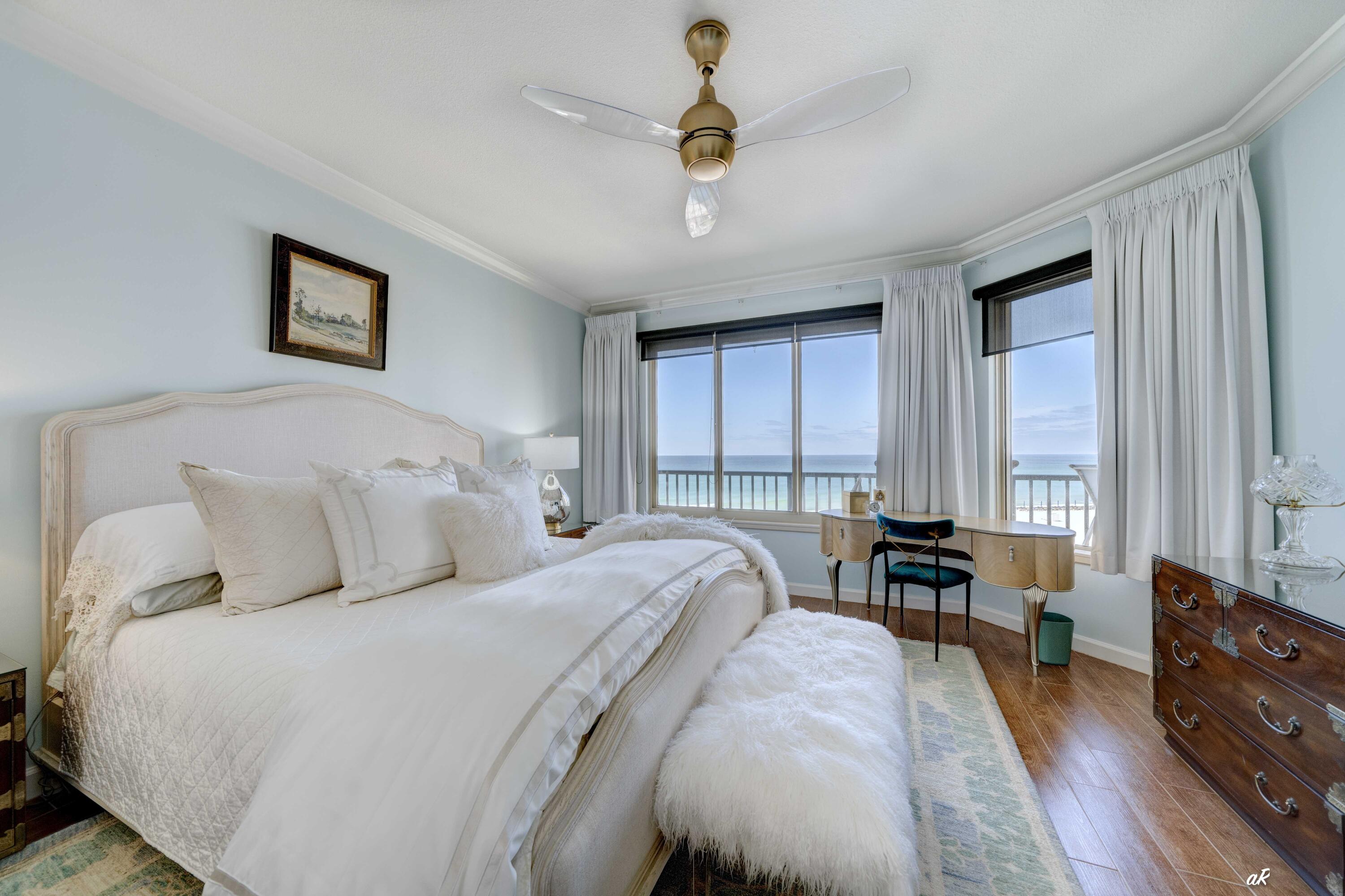 SUMMERWINDS CONDO - Residential