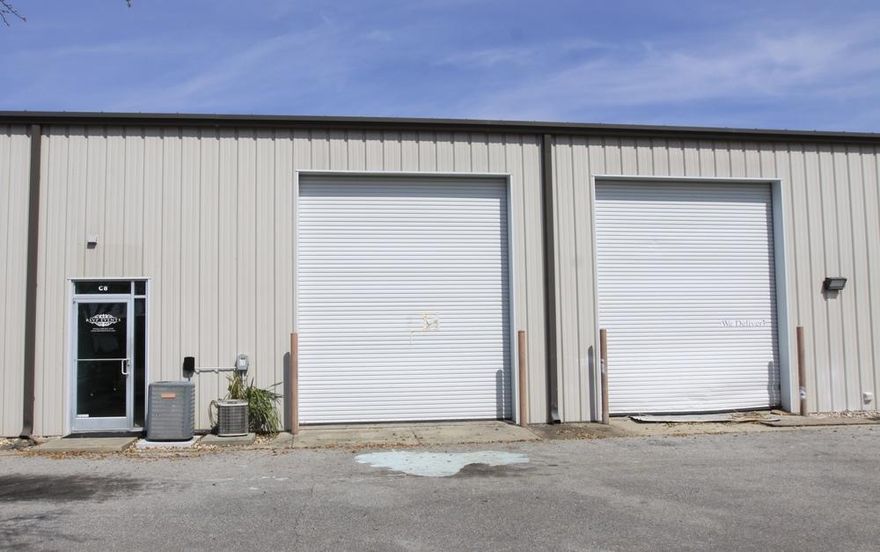 Available for Lease, 3360sf of Office Warehouse in Destin FL. This unit is comprised of a reception area, three private offices, a break room, 2 restrooms and 2000 (+/-) sf of warehouse. The warehouse portion has two 14ft overhead doors and 16ft eave heights and has a mezzanine for storage over the office.