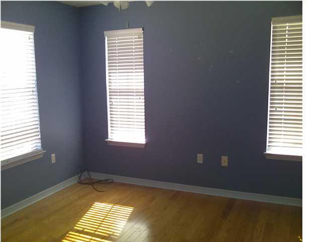 EMERALD LAKES PH 3 - Residential Lease