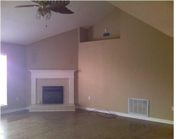 EMERALD LAKES PH 3 - Residential Lease