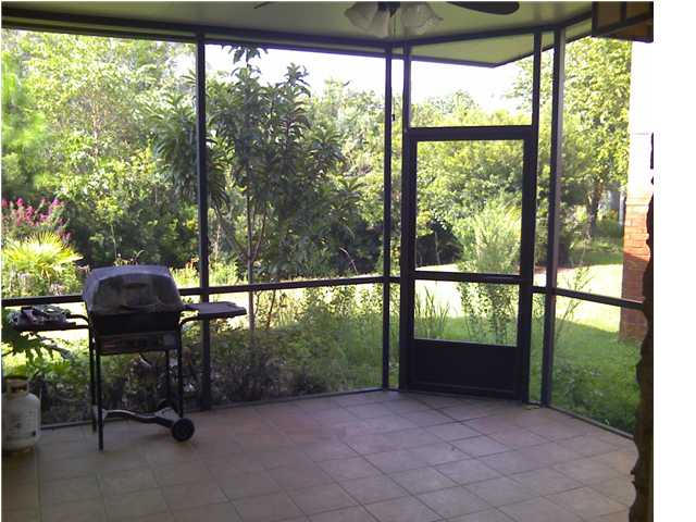 EMERALD LAKES PH 3 - Residential Lease