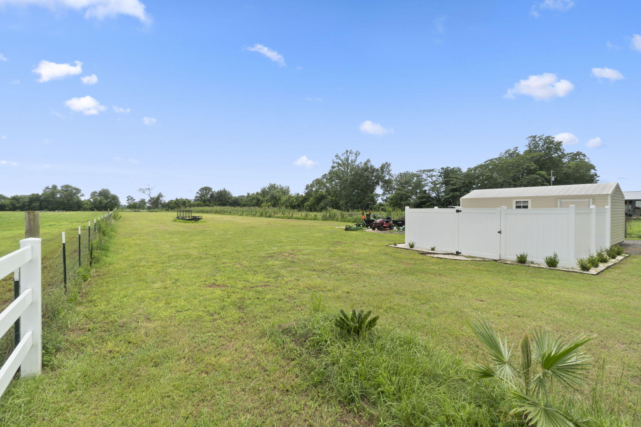NO RECORDED SUBDIVISION - Residential