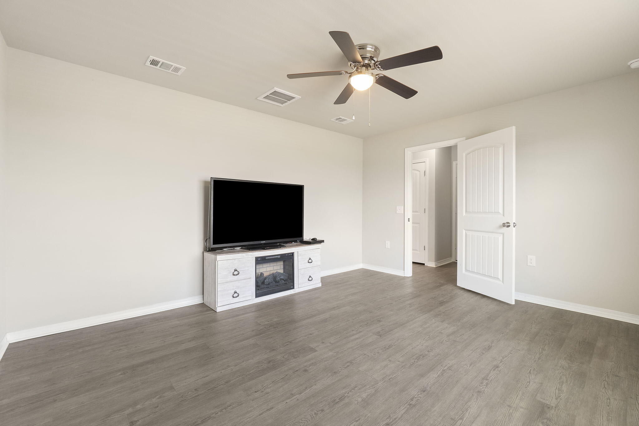 NO RECORDED SUBDIVISION - Residential