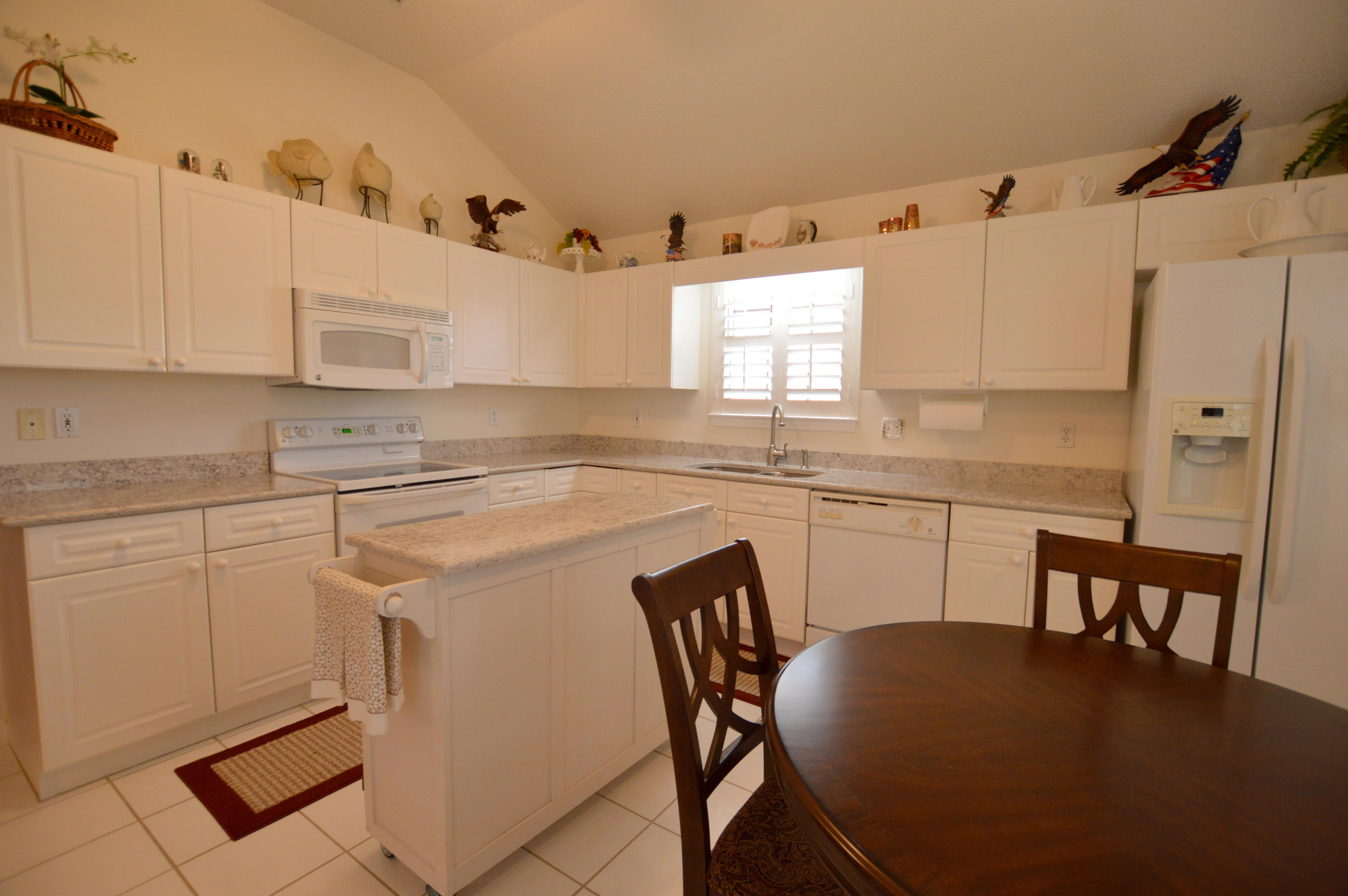 BAYSIDE PH 2 - Residential