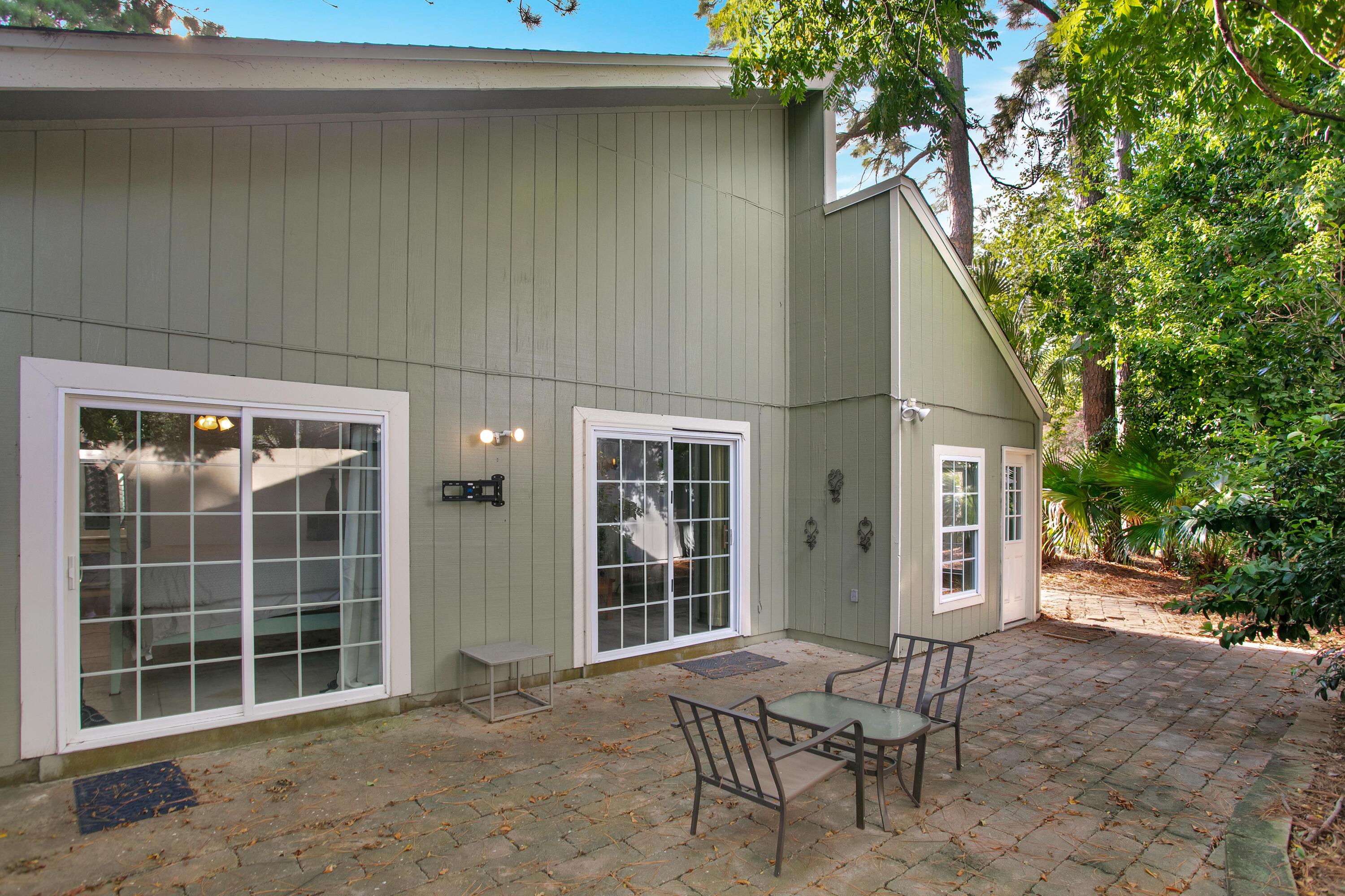 LINKSIDE VILLAGE UNIT 1 - Residential