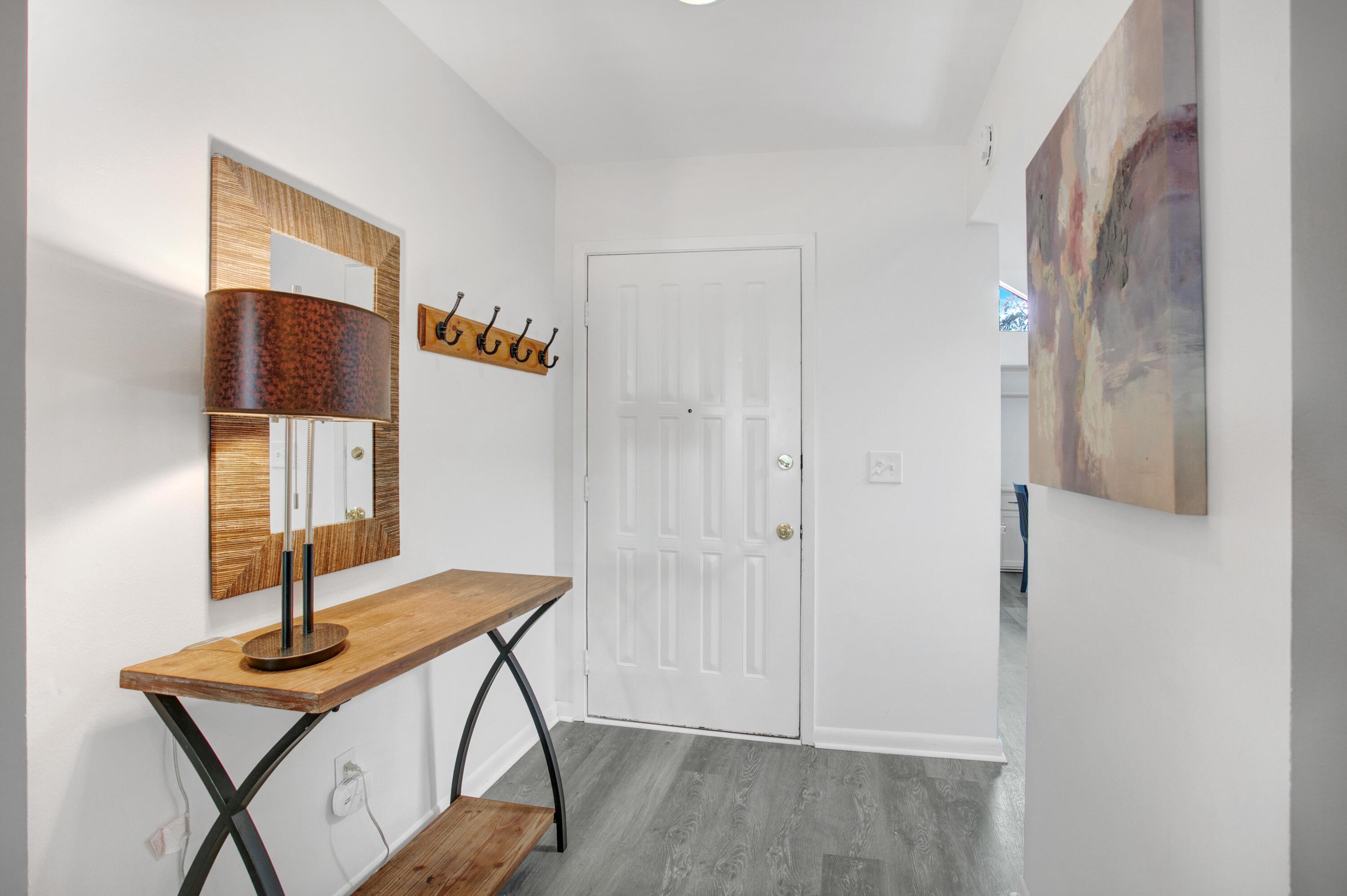 LINKSIDE VILLAGE UNIT 1 - Residential