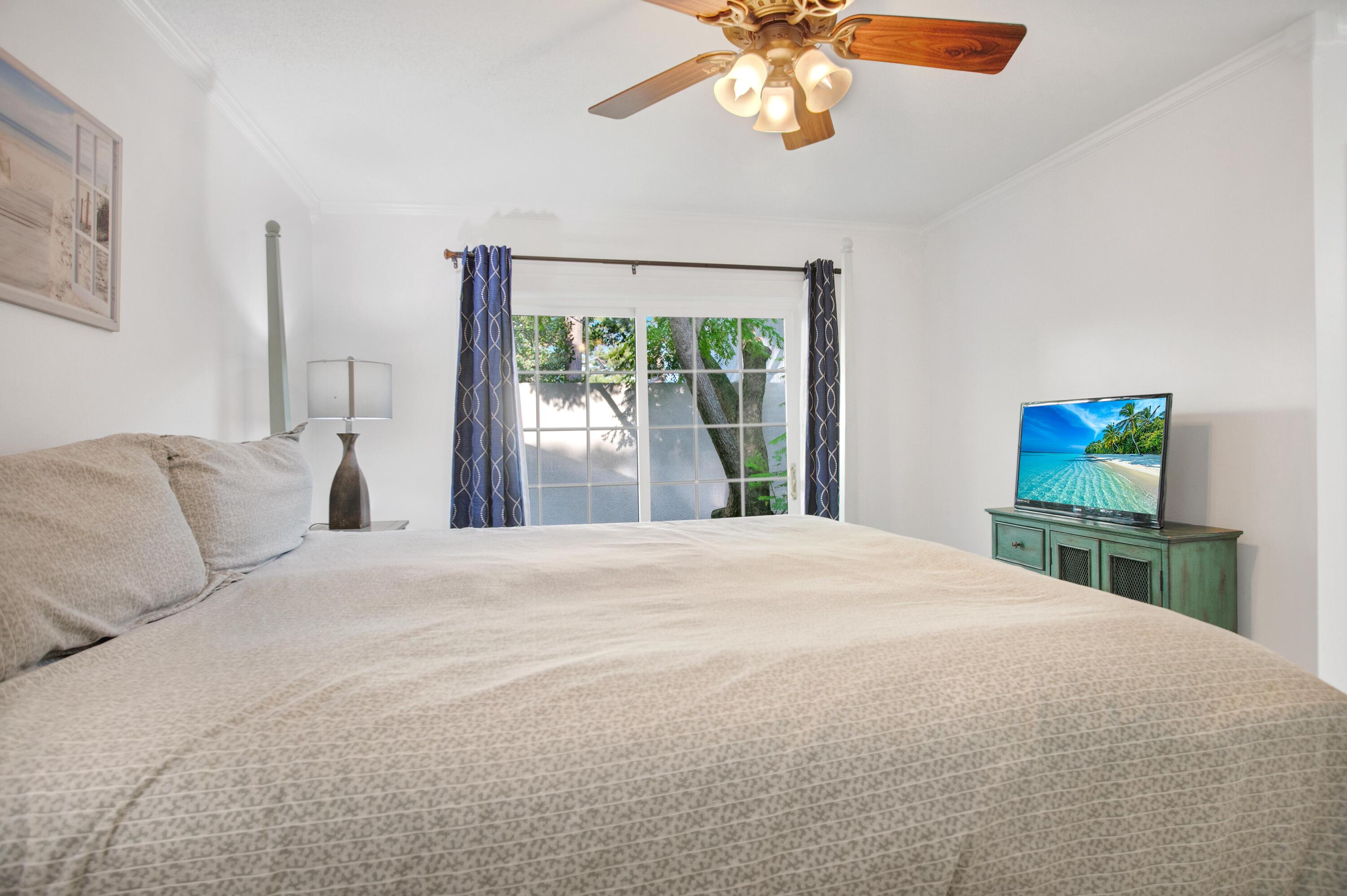 LINKSIDE VILLAGE UNIT 1 - Residential