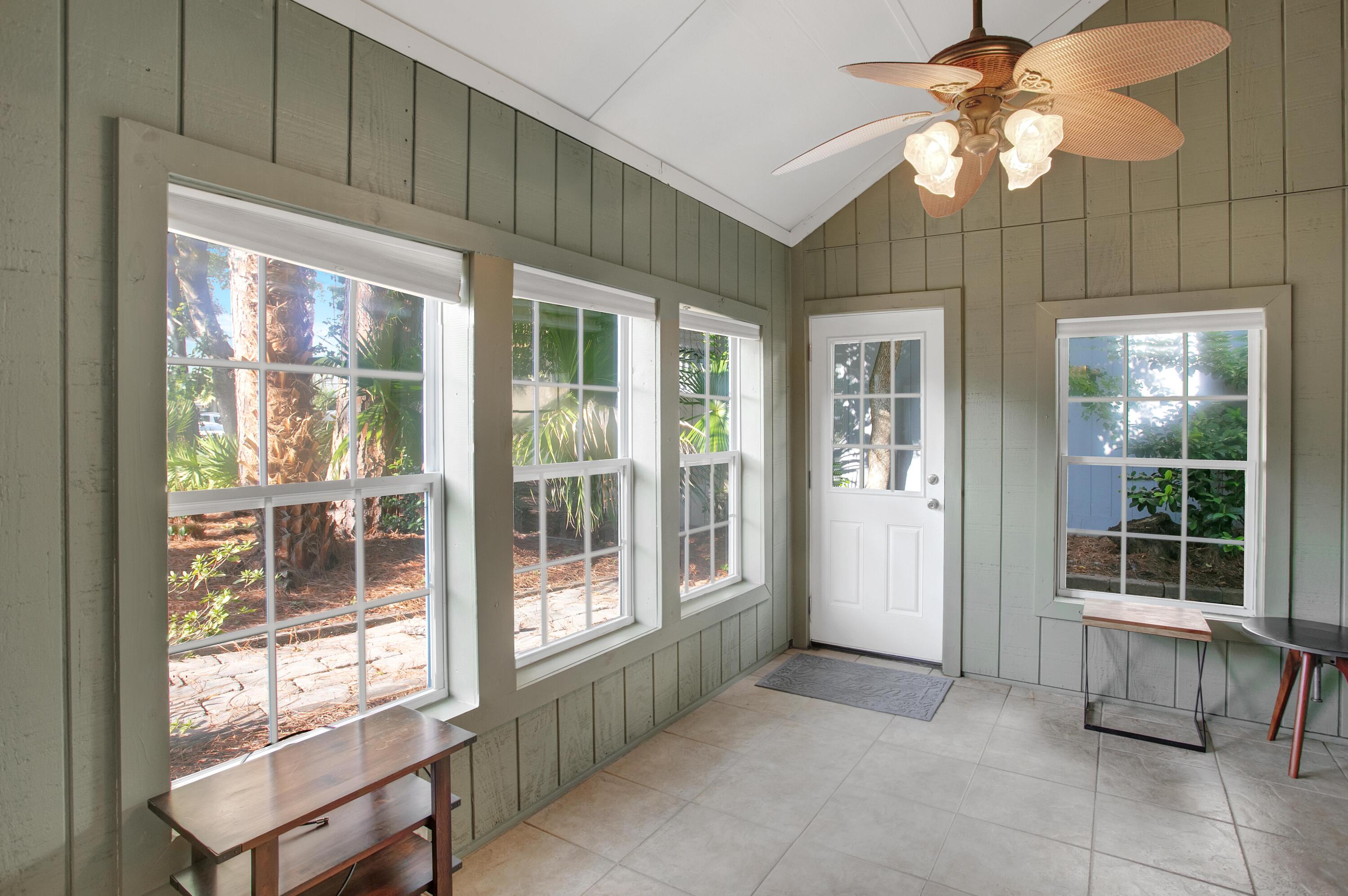 LINKSIDE VILLAGE UNIT 1 - Residential