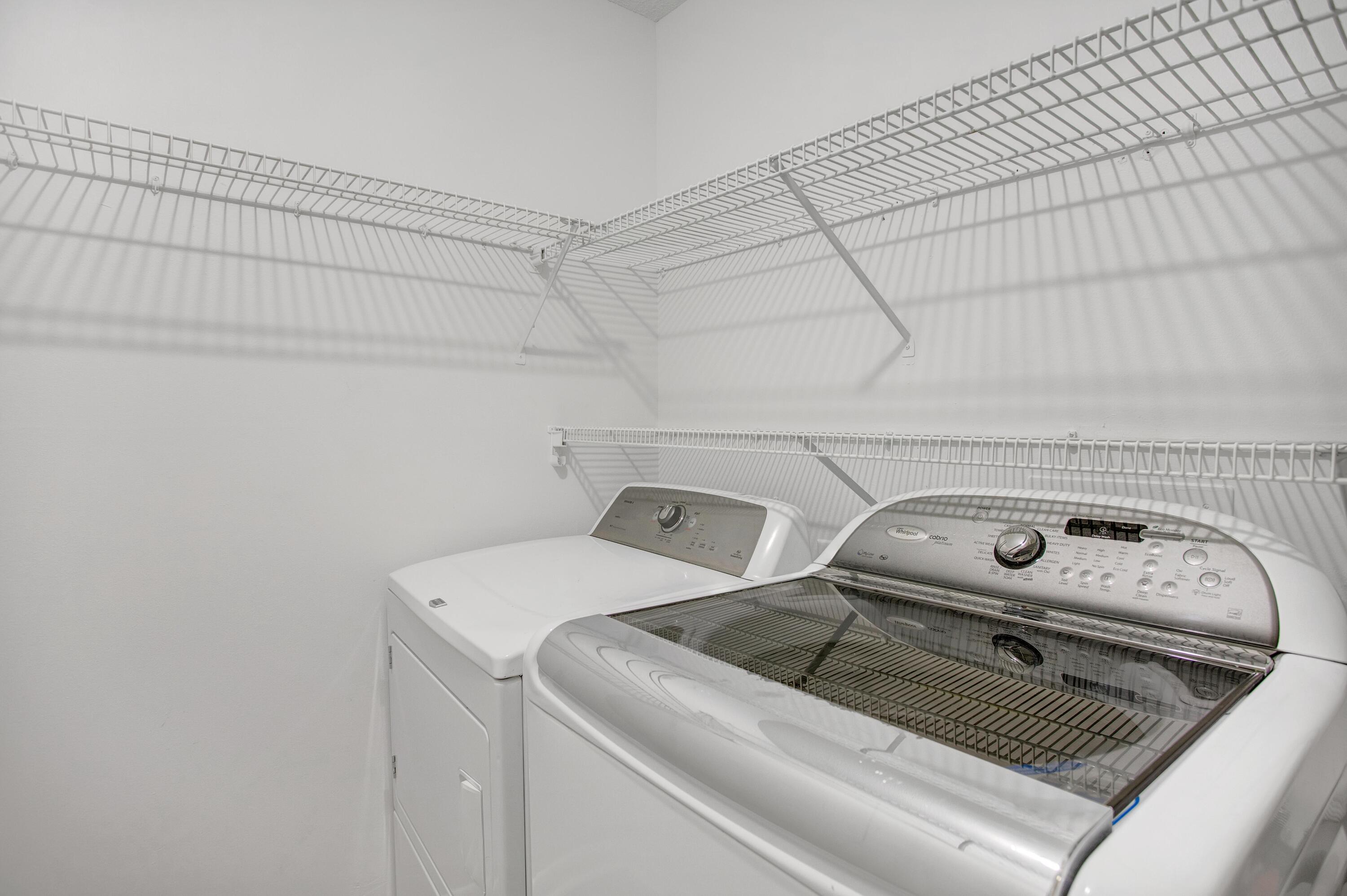 LINKSIDE VILLAGE UNIT 1 - Residential