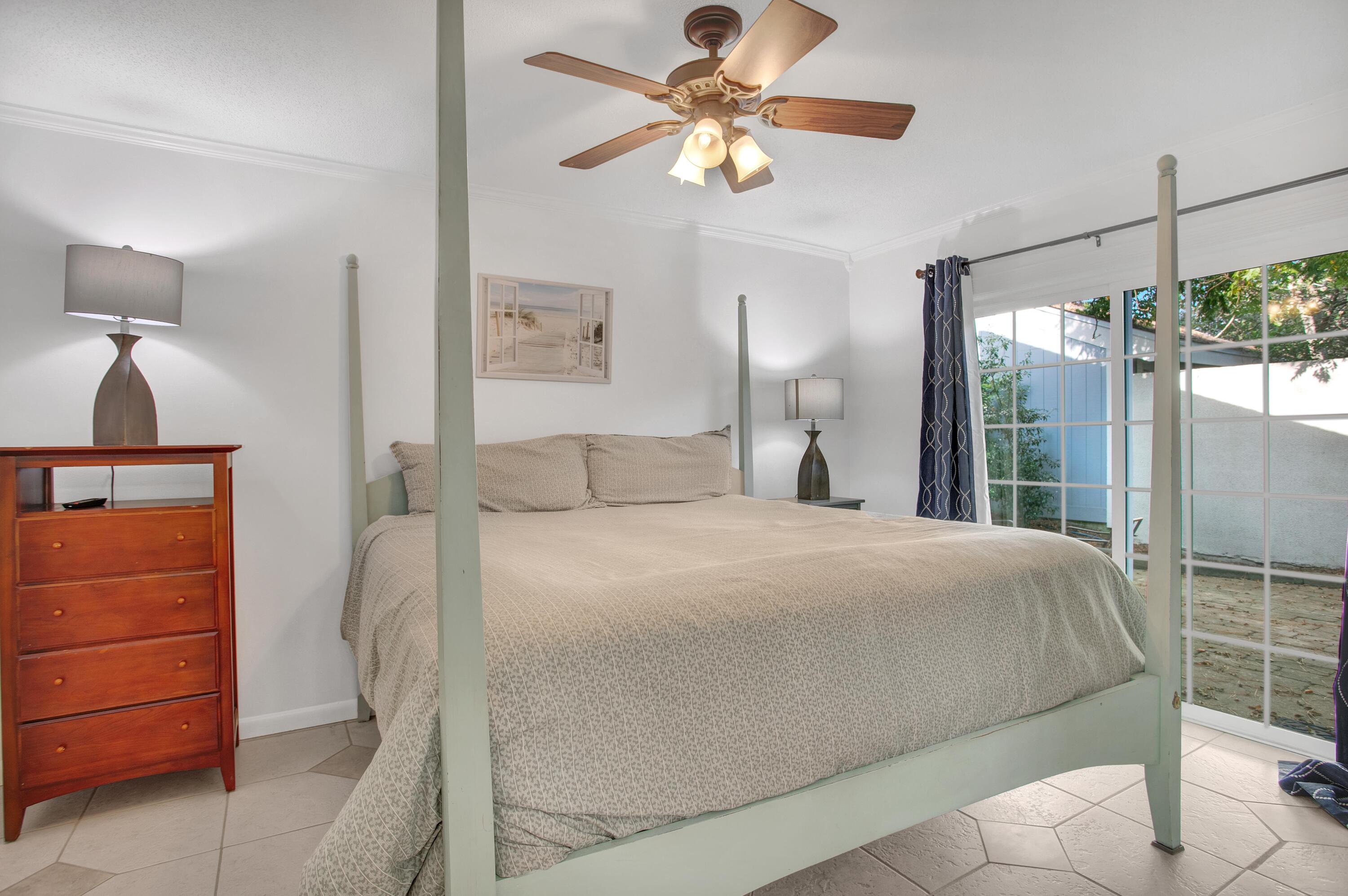 LINKSIDE VILLAGE UNIT 1 - Residential