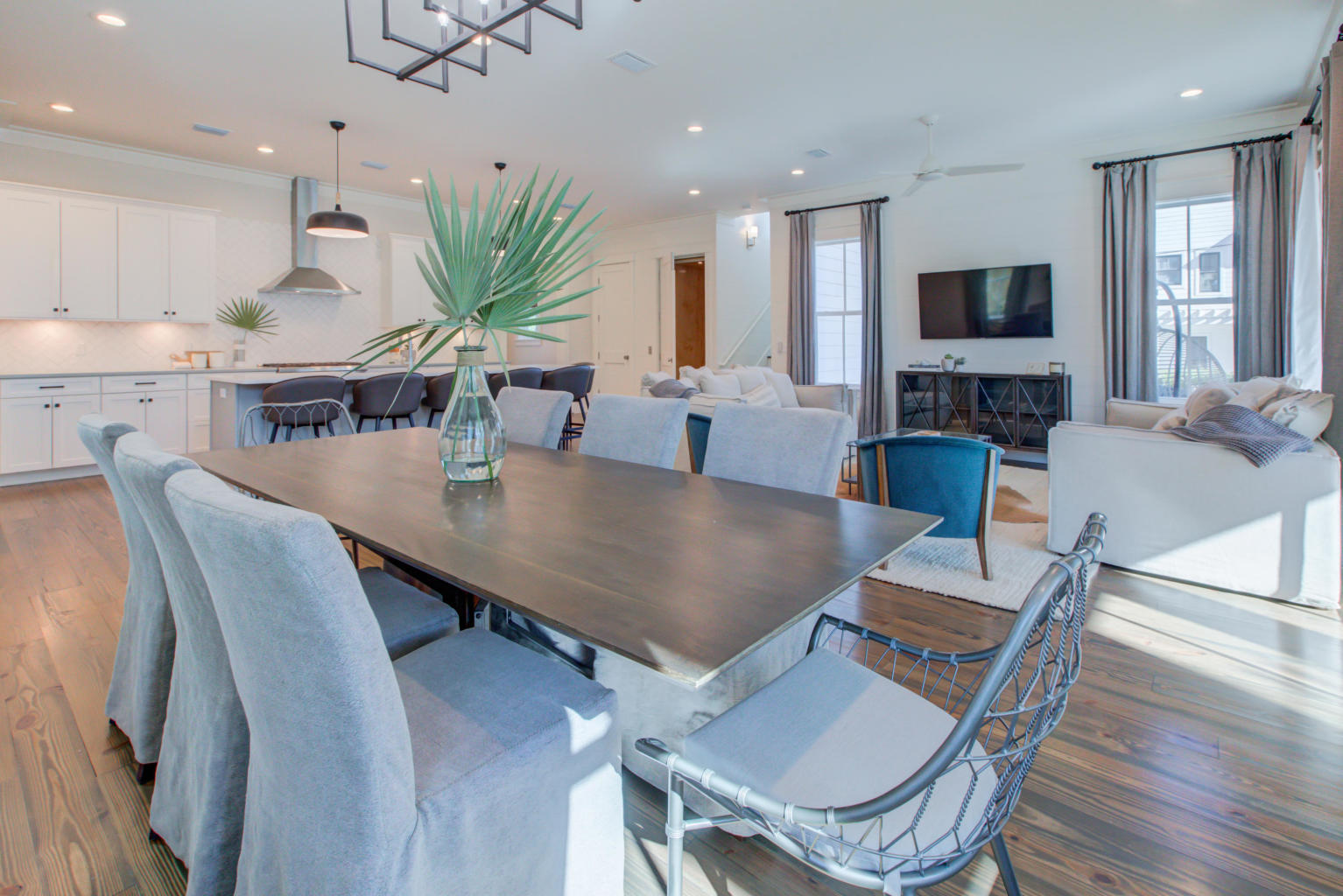 EASTERN LAKE ESTATES - Residential