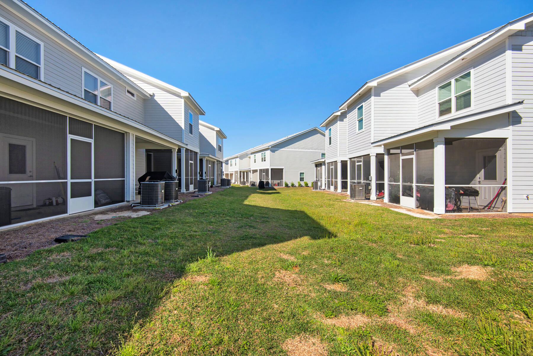 VERANDAS AT FREEPORT - Residential Lease