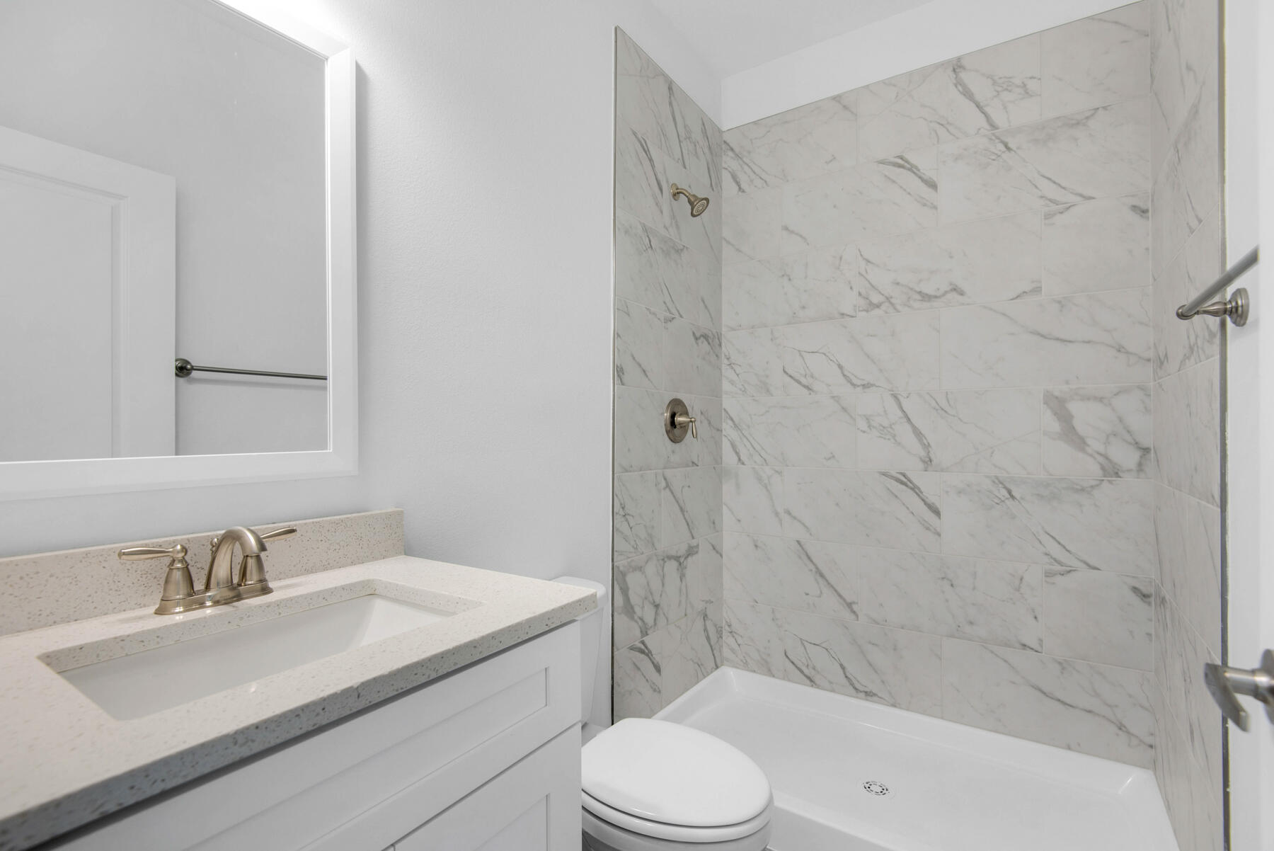 VERANDAS AT FREEPORT - Residential Lease