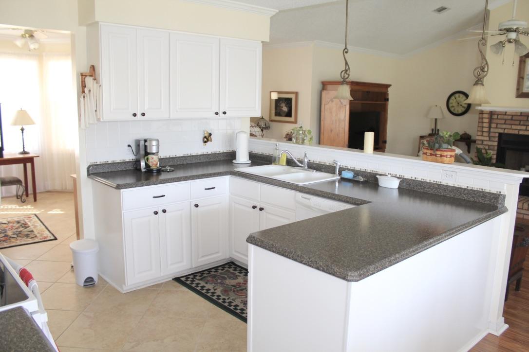 TEN LAKE ESTATES UNIT 4 - Residential