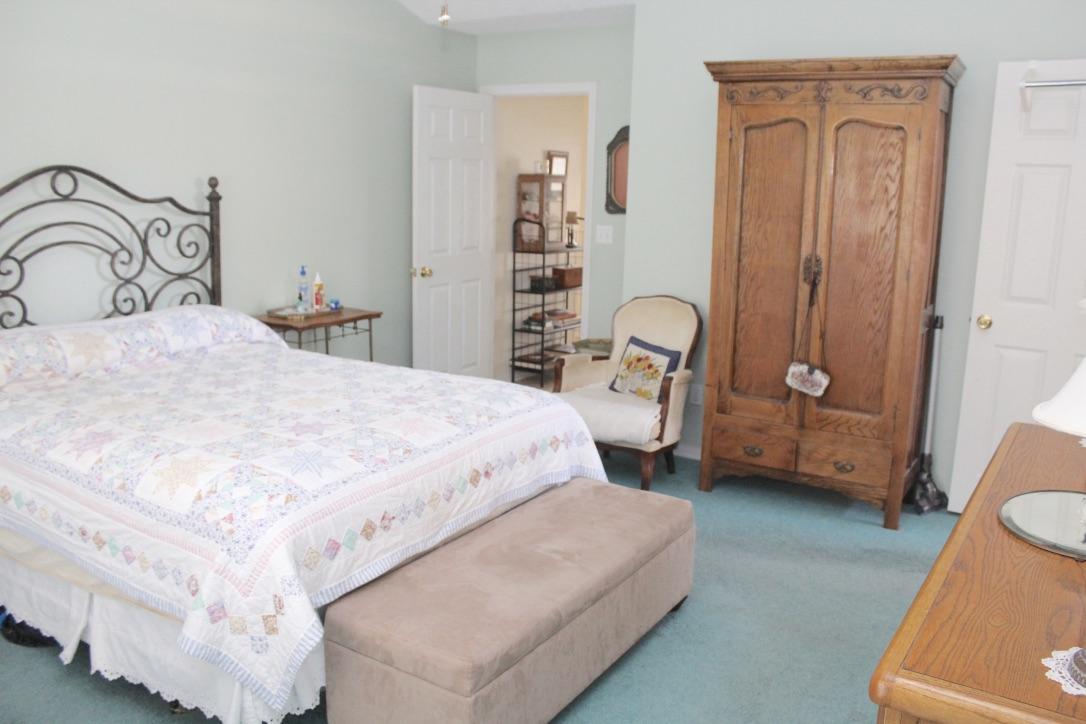 TEN LAKE ESTATES UNIT 4 - Residential